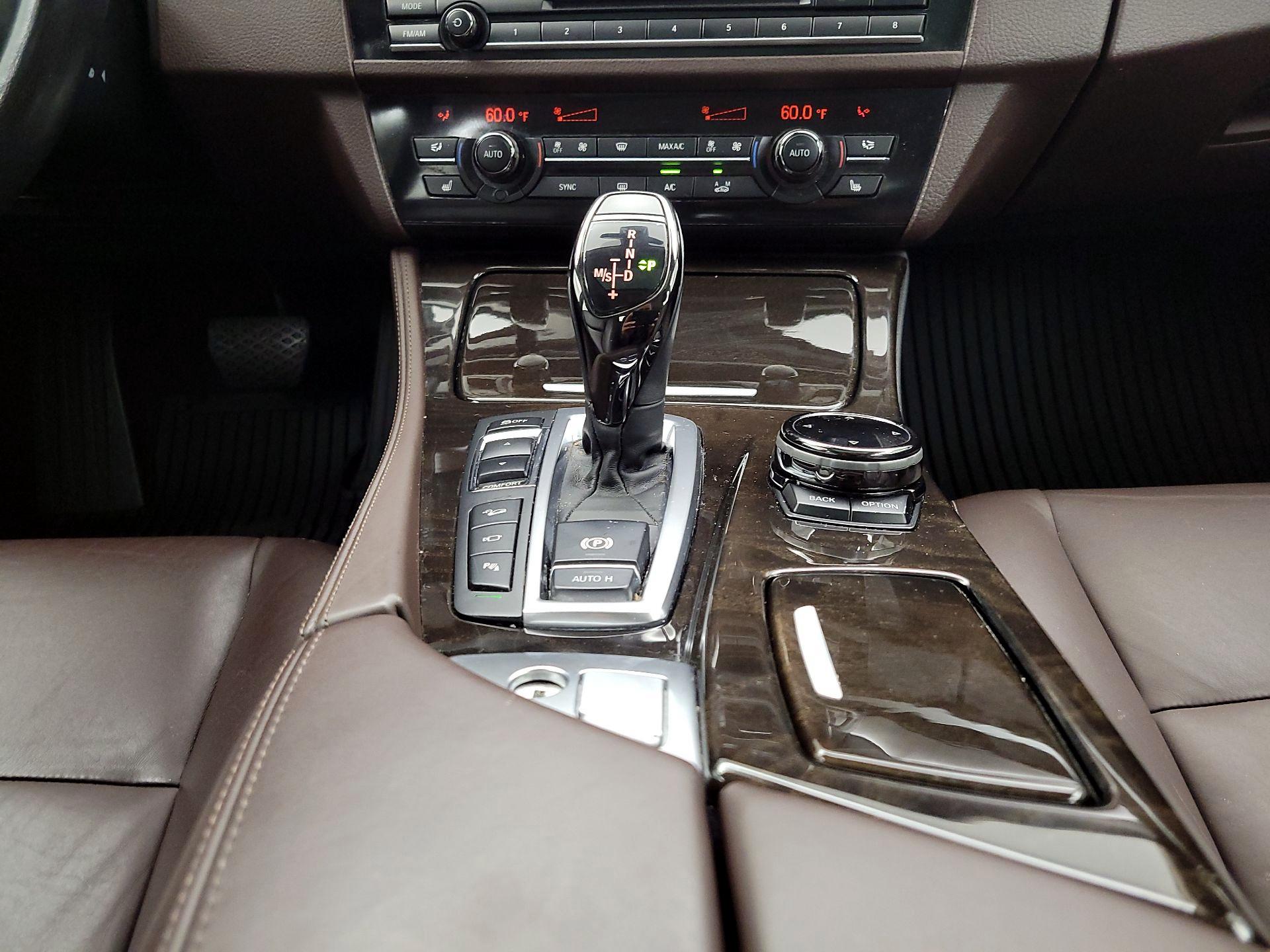 Thumbnail: 2016 BMW 5 Series - 18