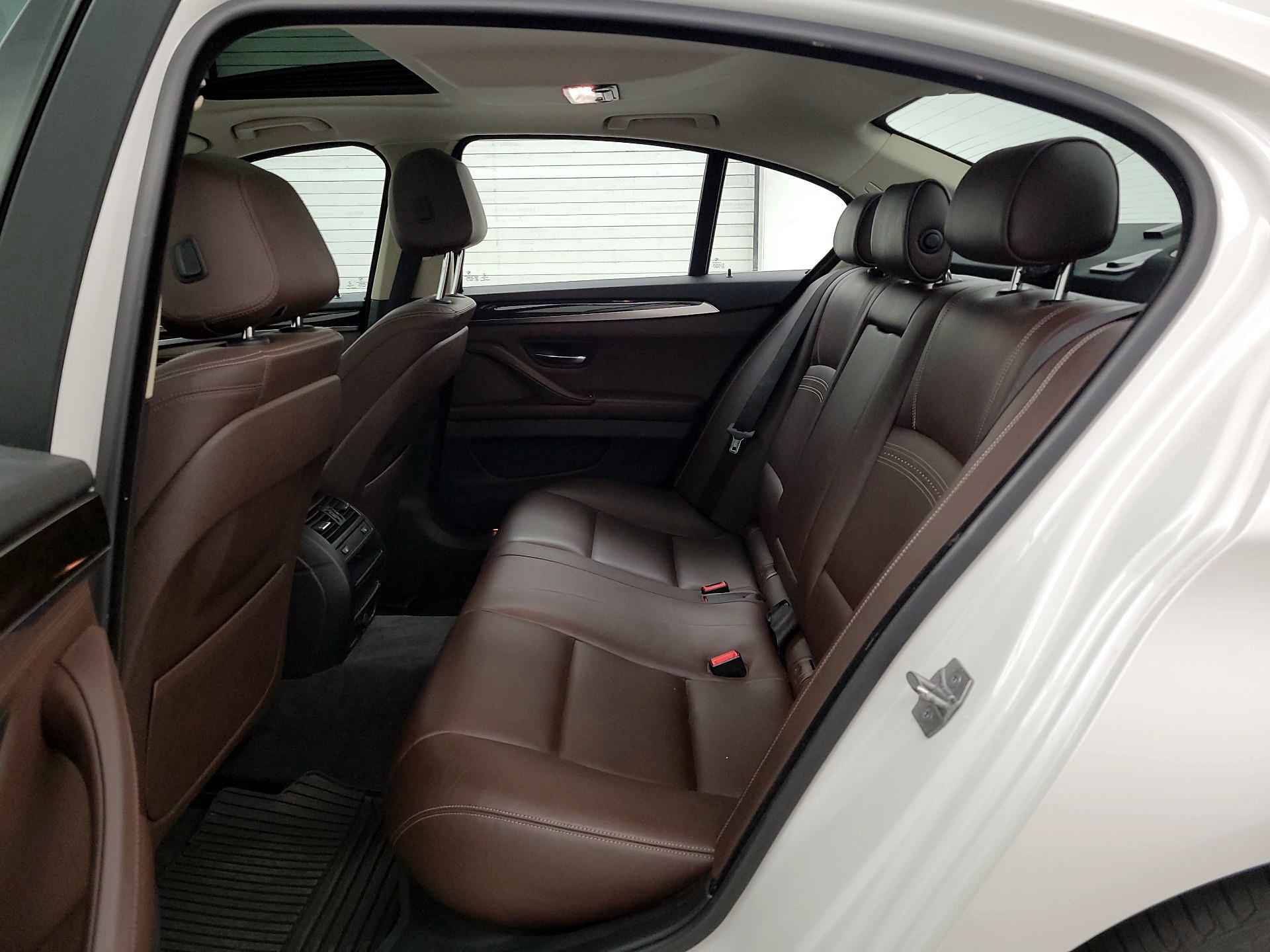 Thumbnail: 2016 BMW 5 Series - 20