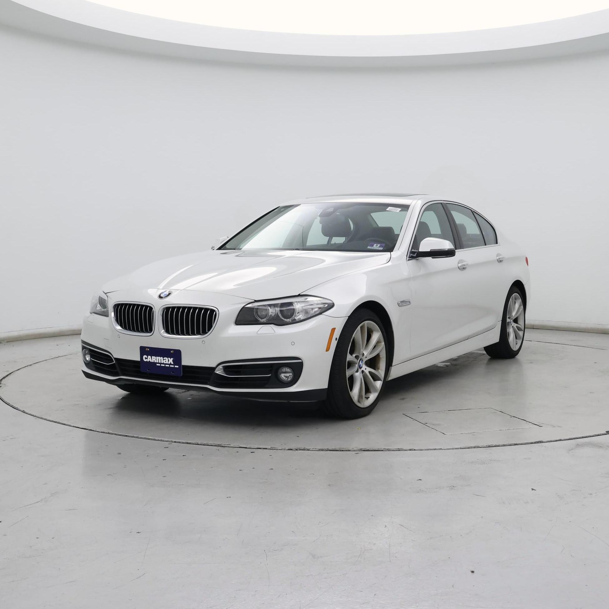 Thumbnail: 2016 BMW 5 Series - 4