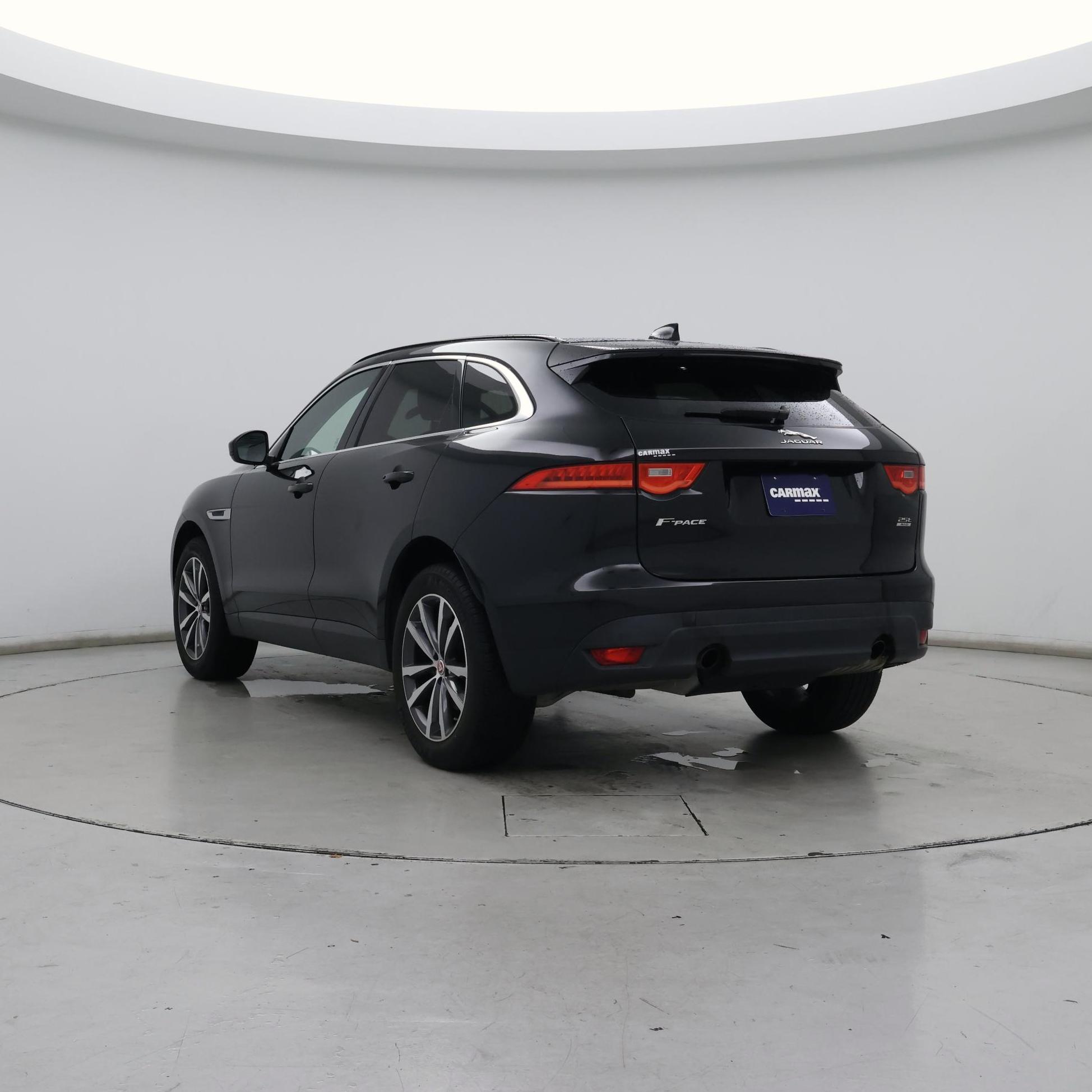Thumbnail: 2020 Jaguar F-Pace - 2