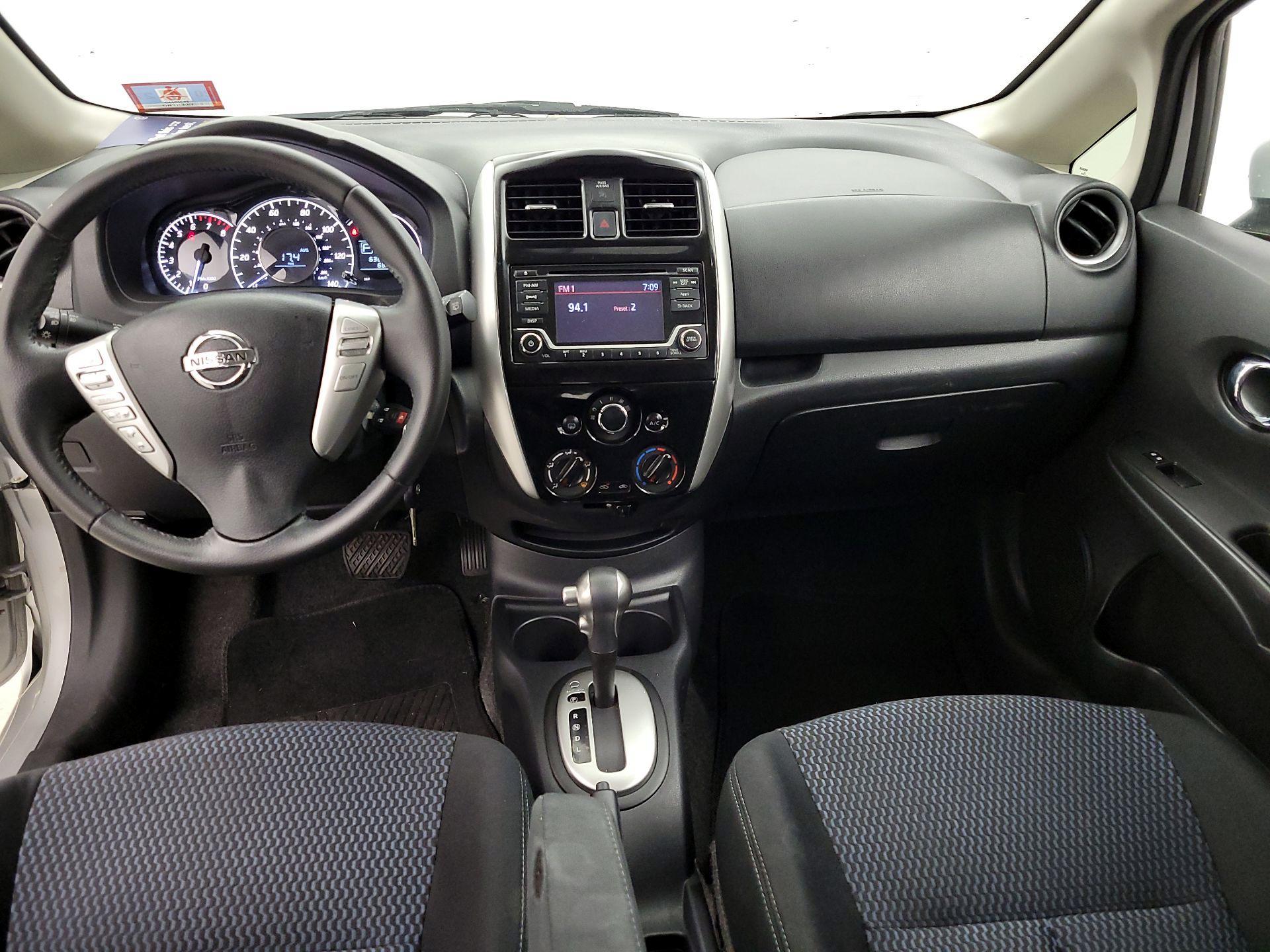 Thumbnail: 2016 Nissan Versa Note - 9