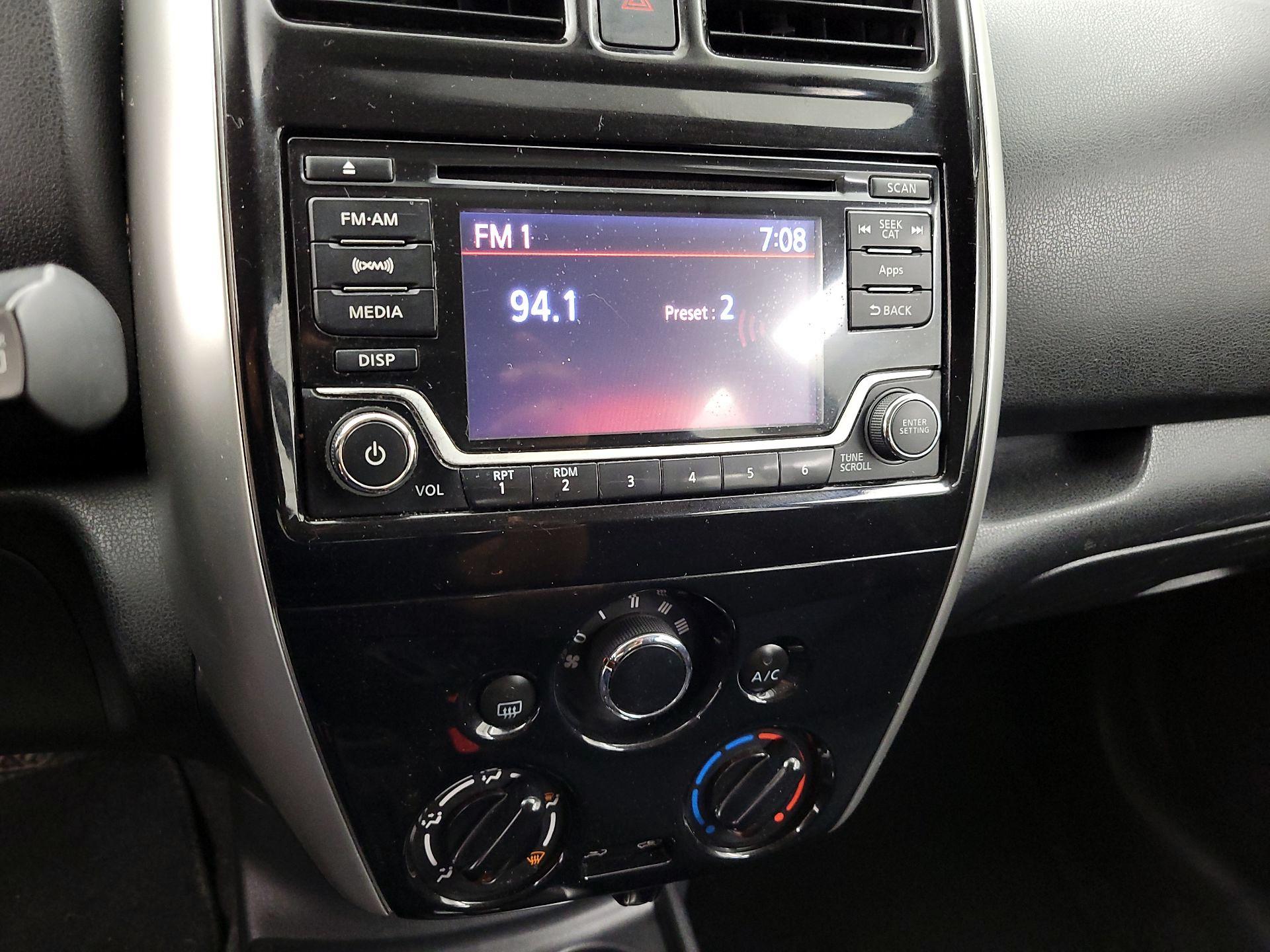 Thumbnail: 2016 Nissan Versa Note - 15