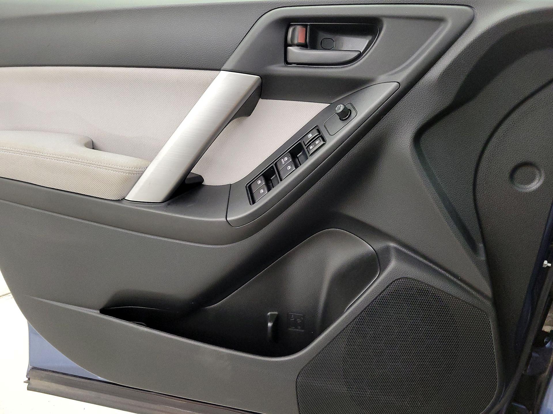 Thumbnail: 2014 Subaru Forester - 12