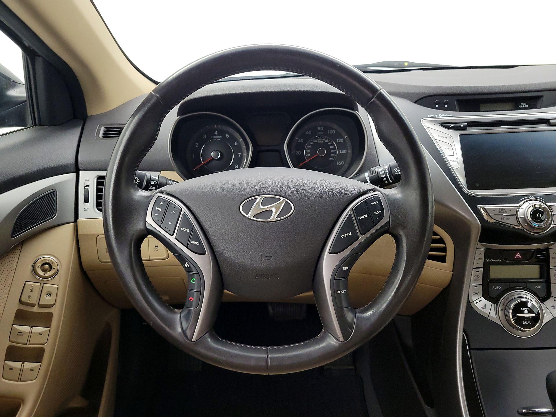 Thumbnail: 2013 Hyundai Elantra - 10