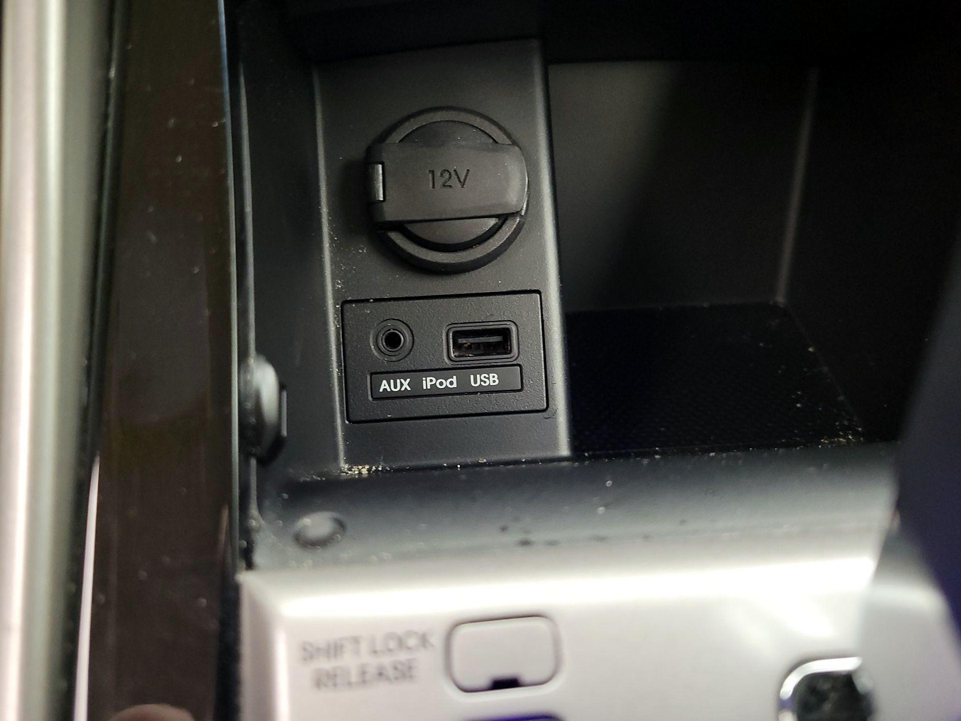 Thumbnail: 2013 Hyundai Elantra - 18