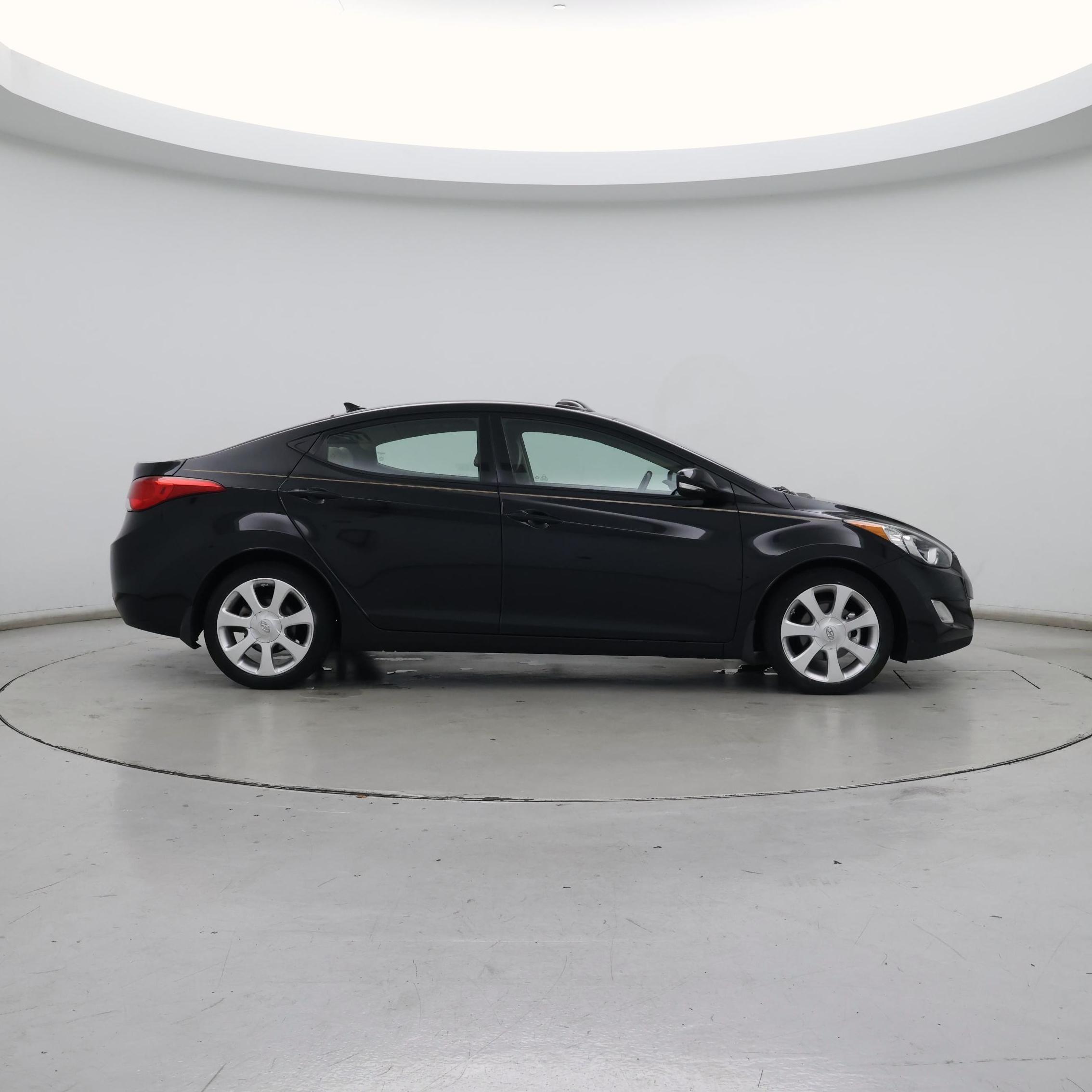Thumbnail: 2013 Hyundai Elantra - 7