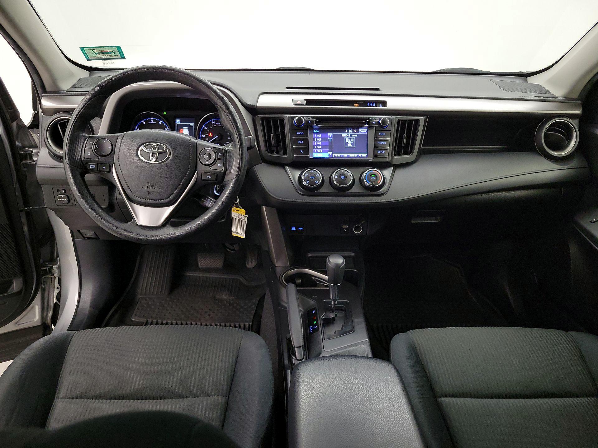 Thumbnail: 2018 Toyota RAV4 - 9
