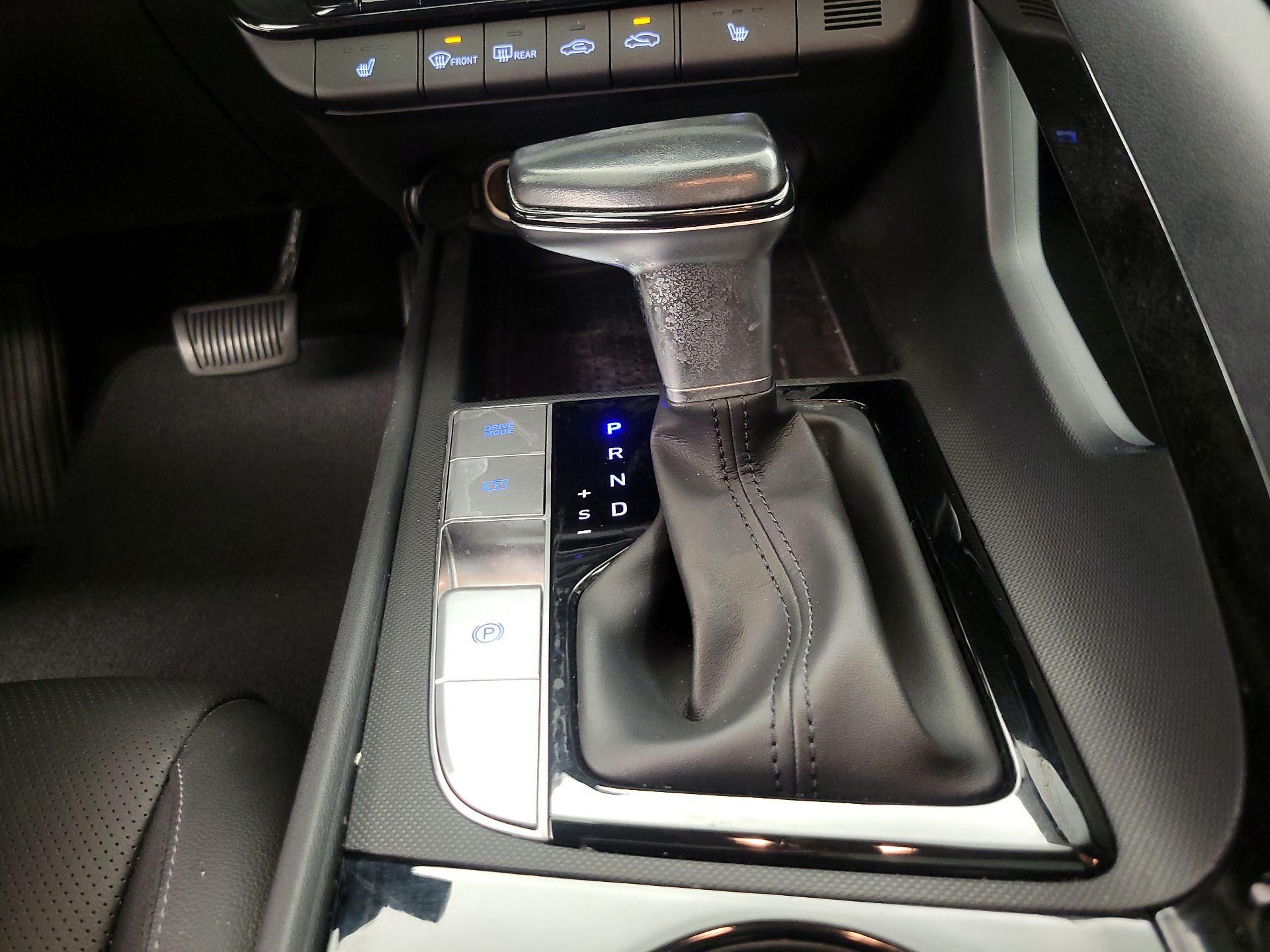 Thumbnail: 2021 Hyundai Elantra - 18