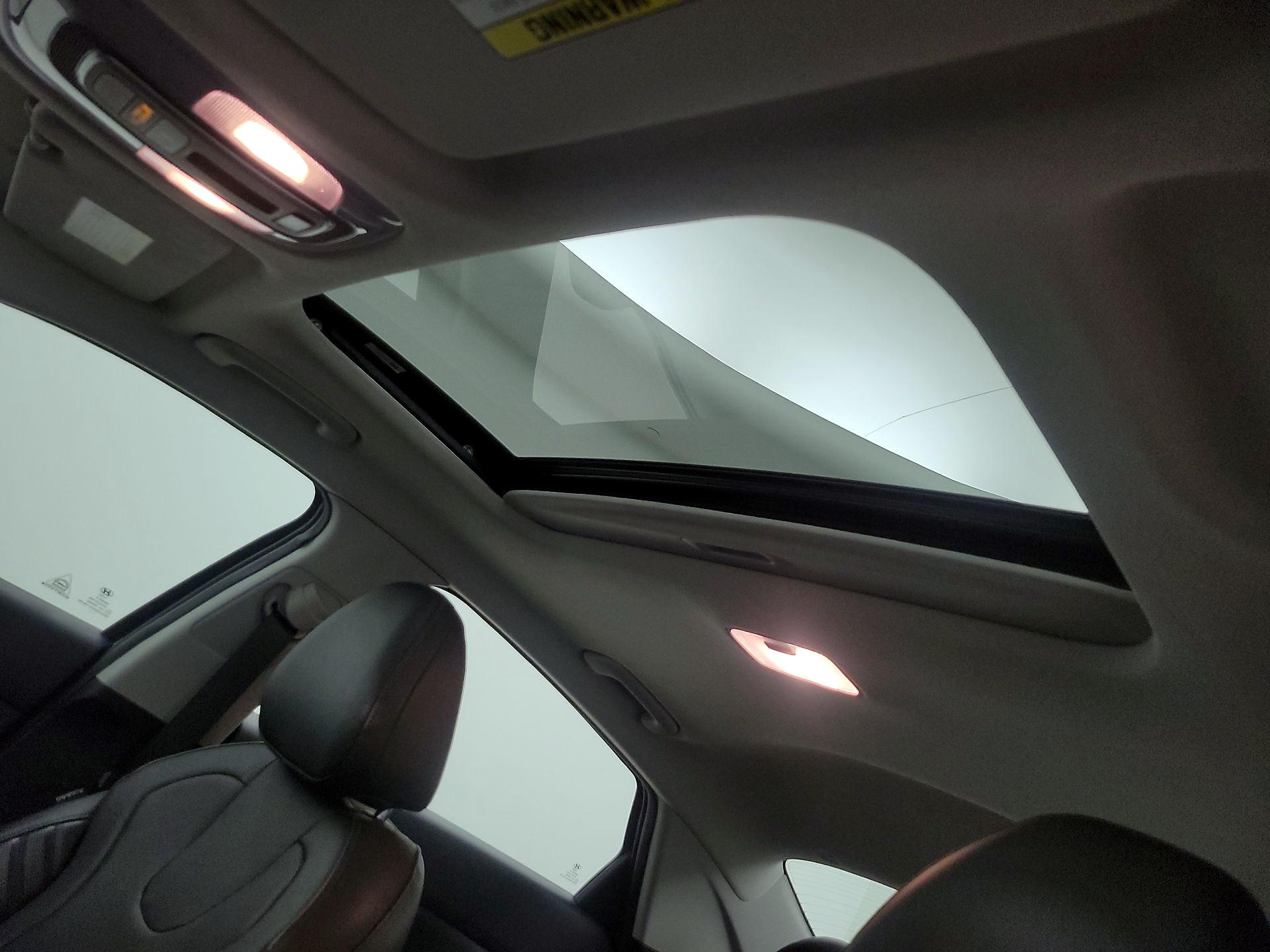 Thumbnail: 2021 Hyundai Elantra - 20