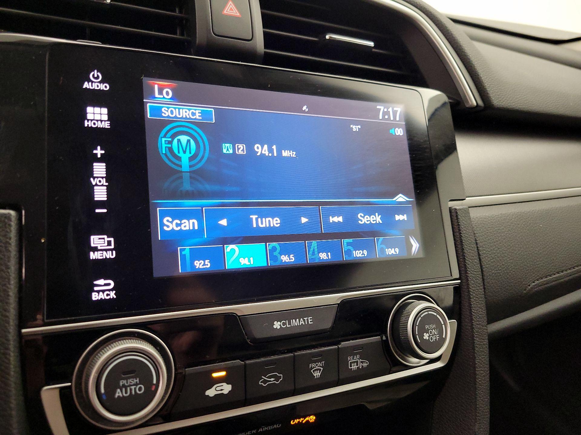 Thumbnail: 2016 Honda Civic - 15