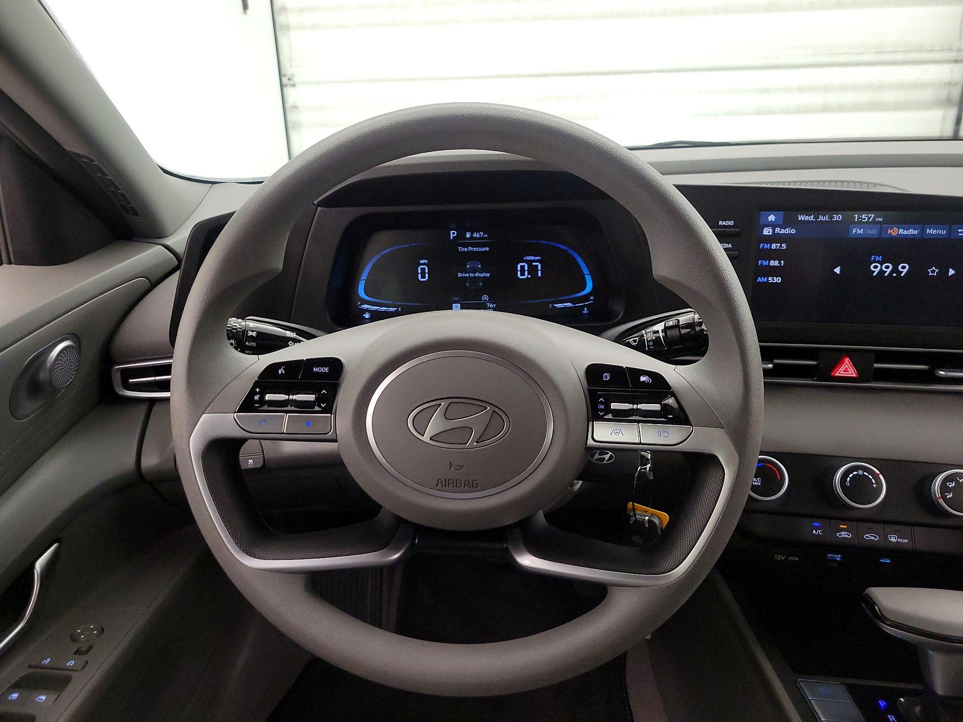 Thumbnail: 2024 Hyundai Elantra - 10