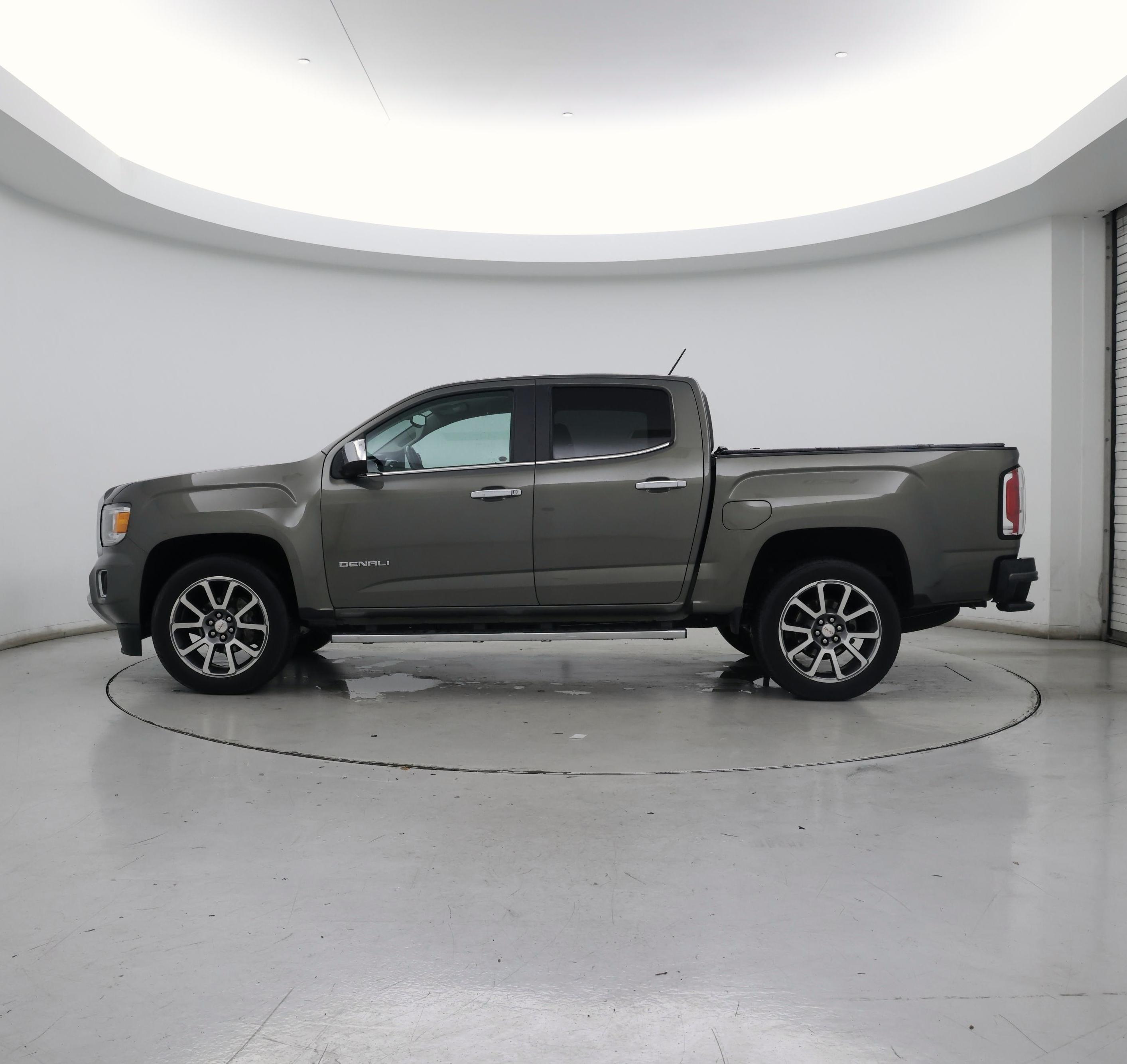 Thumbnail: 2018 GMC Canyon - 3