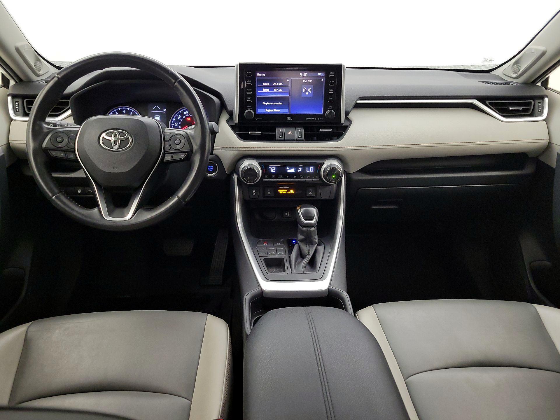 Thumbnail: 2019 Toyota RAV4 - 9
