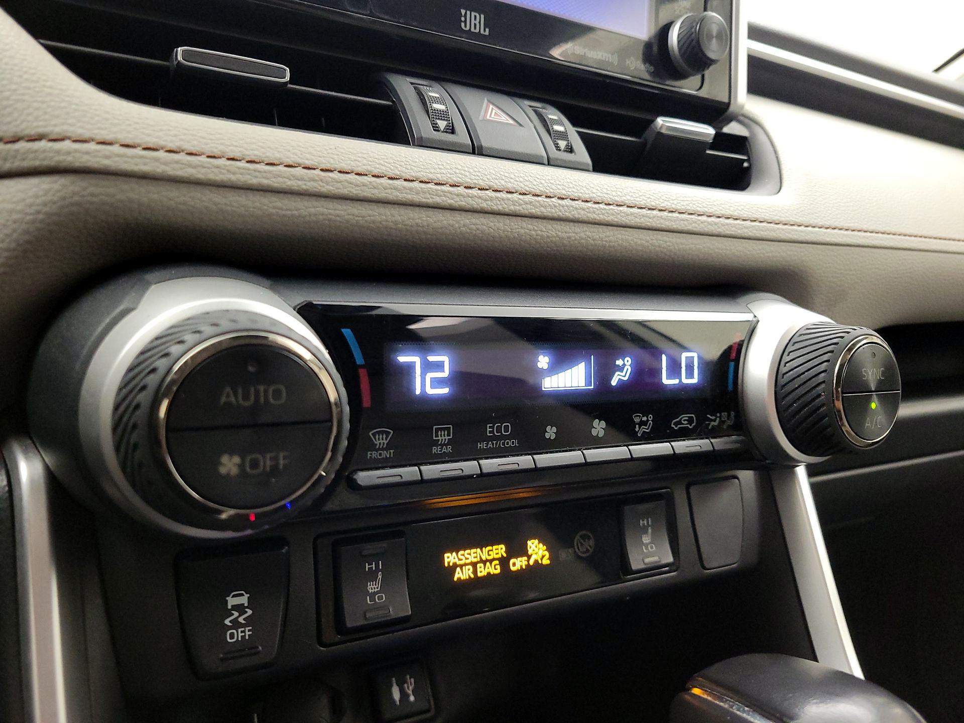 Thumbnail: 2019 Toyota RAV4 - 16