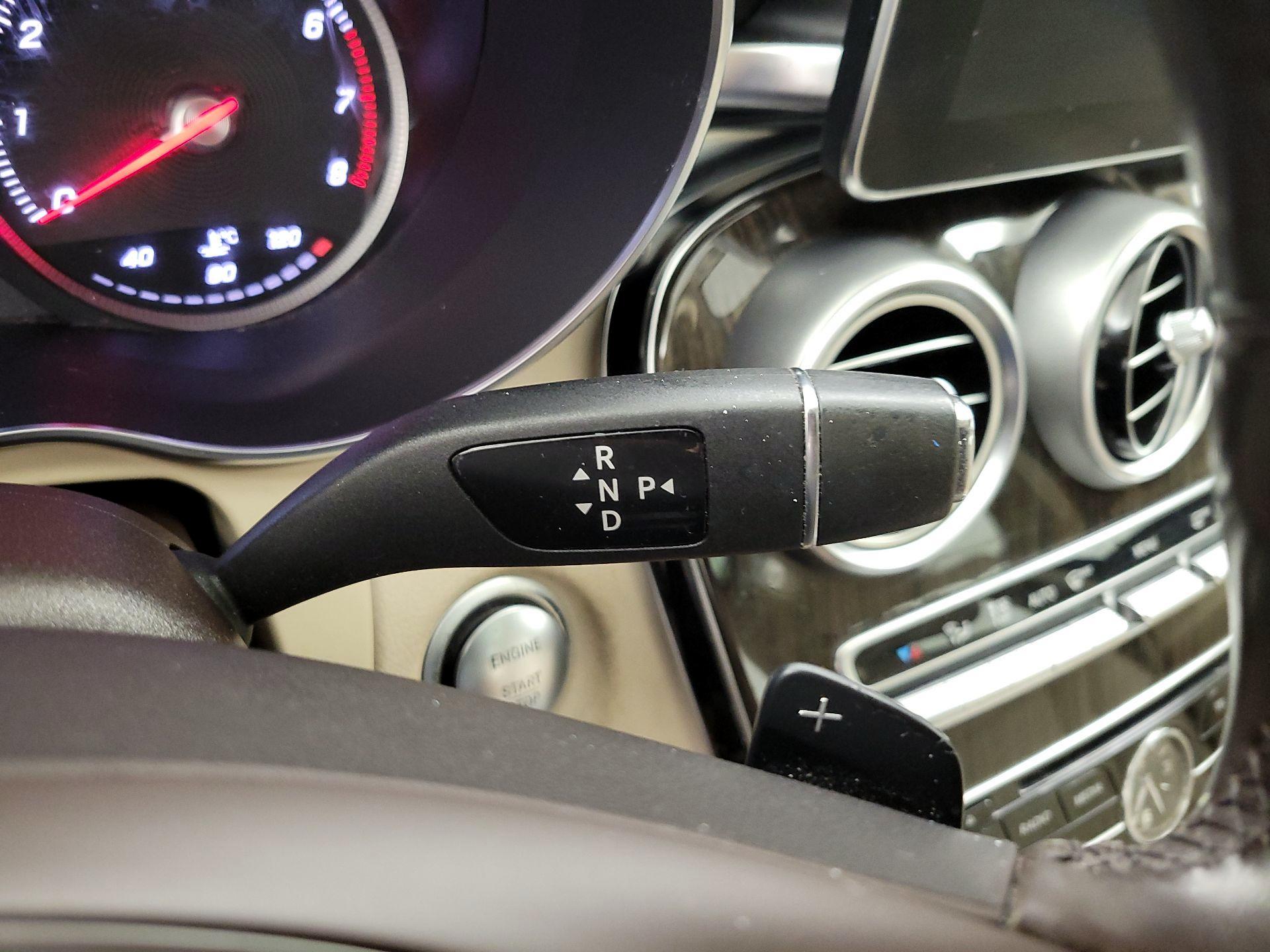 Thumbnail: 2015 Mercedes-Benz C-Class - 17