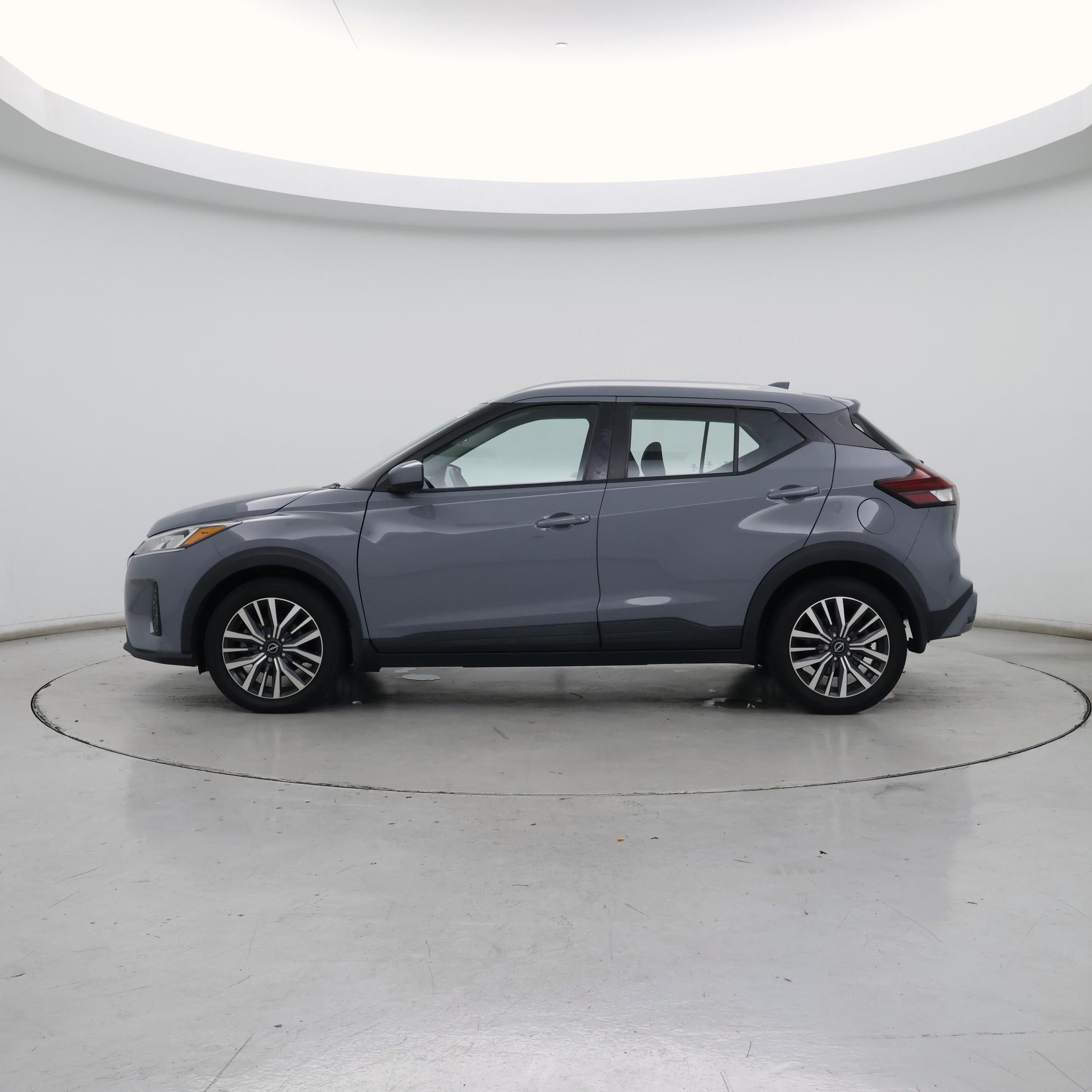 Thumbnail: 2022 Nissan Kicks - 3