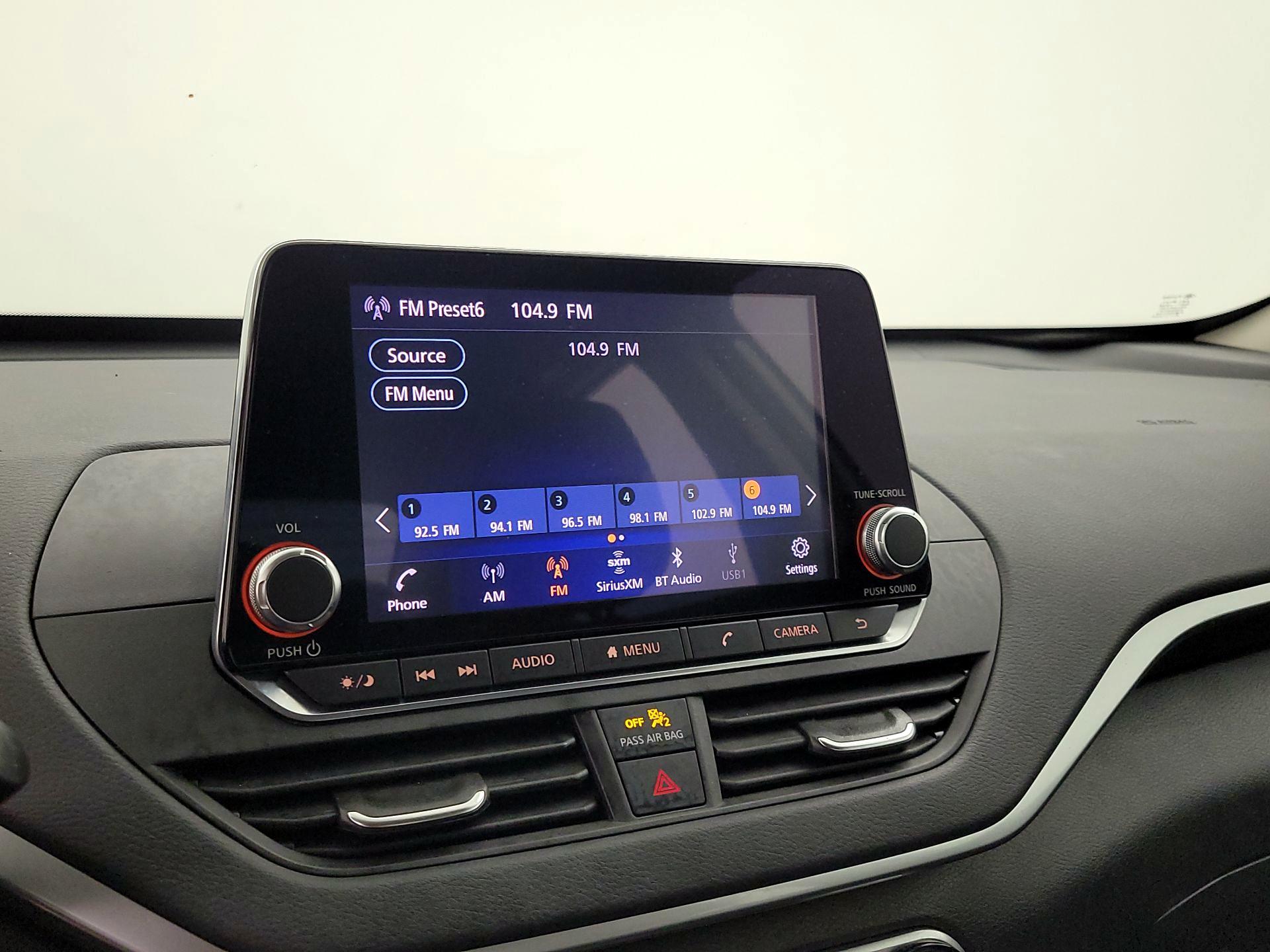 Thumbnail: 2019 Nissan Altima - 15