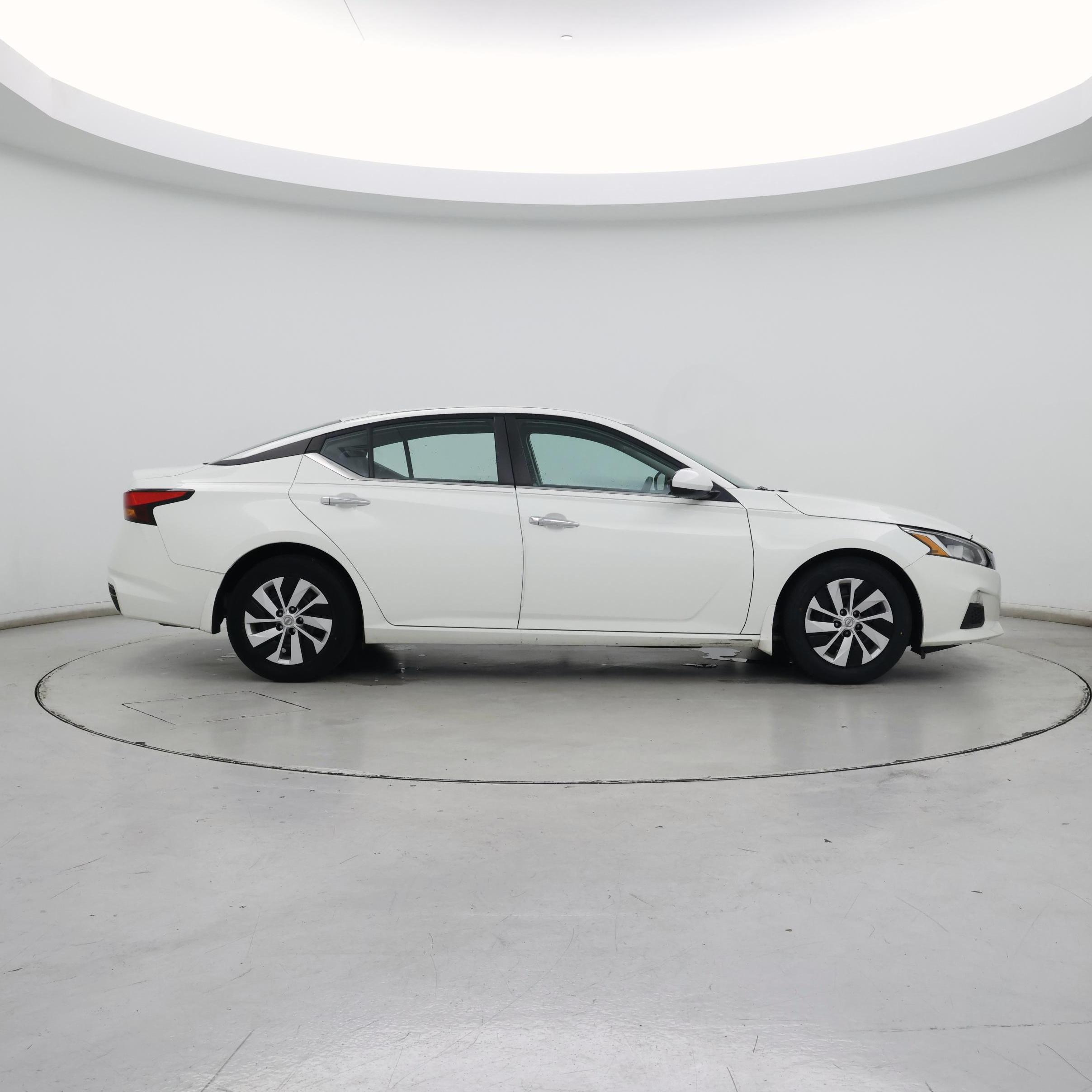 Thumbnail: 2019 Nissan Altima - 7