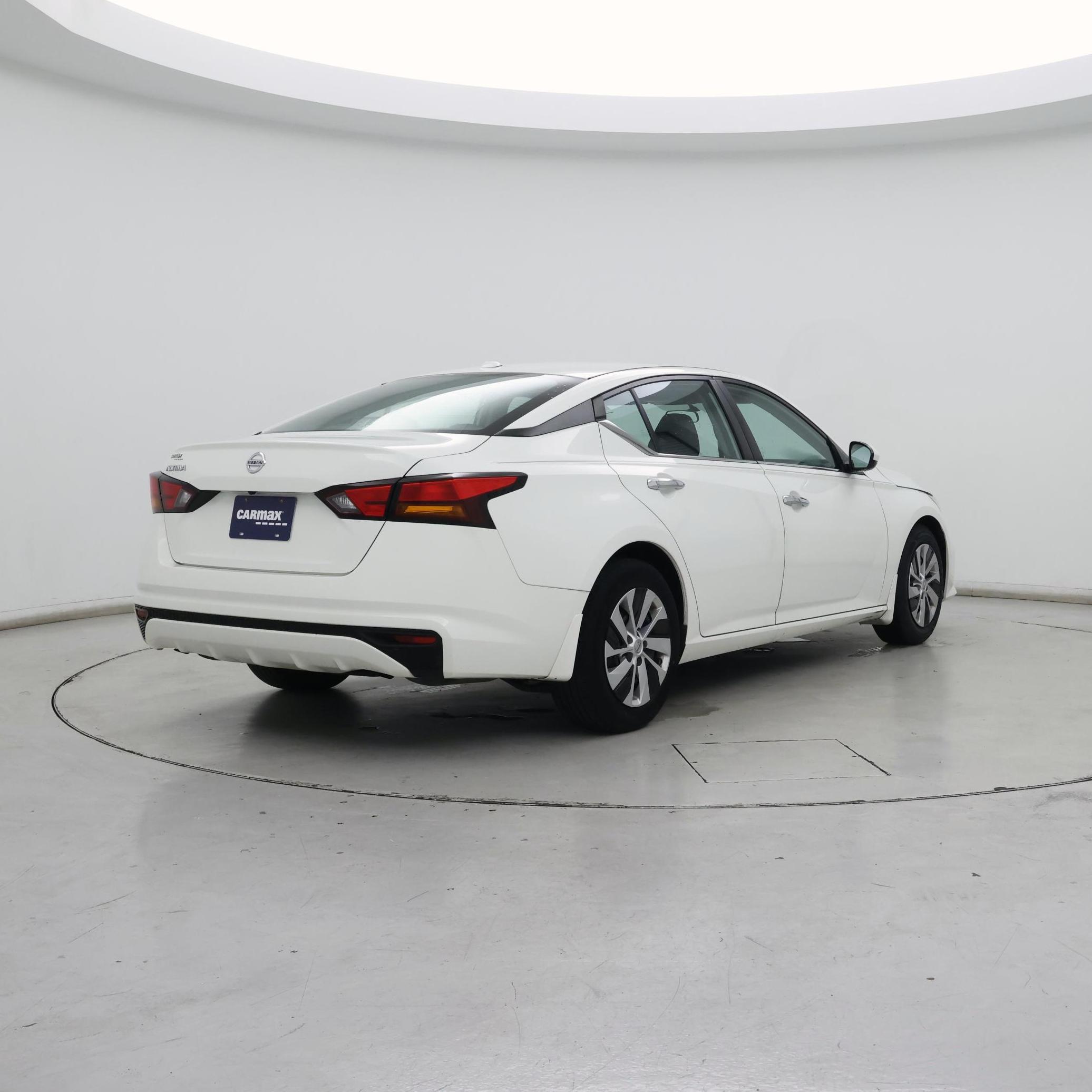 Thumbnail: 2019 Nissan Altima - 8