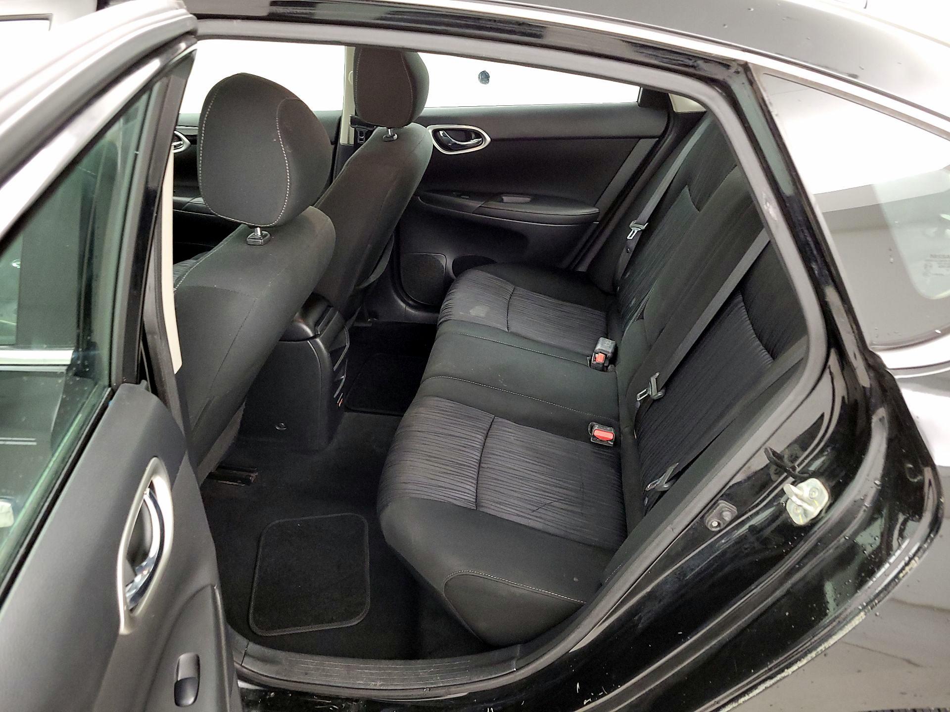 Thumbnail: 2019 Nissan Sentra - 20