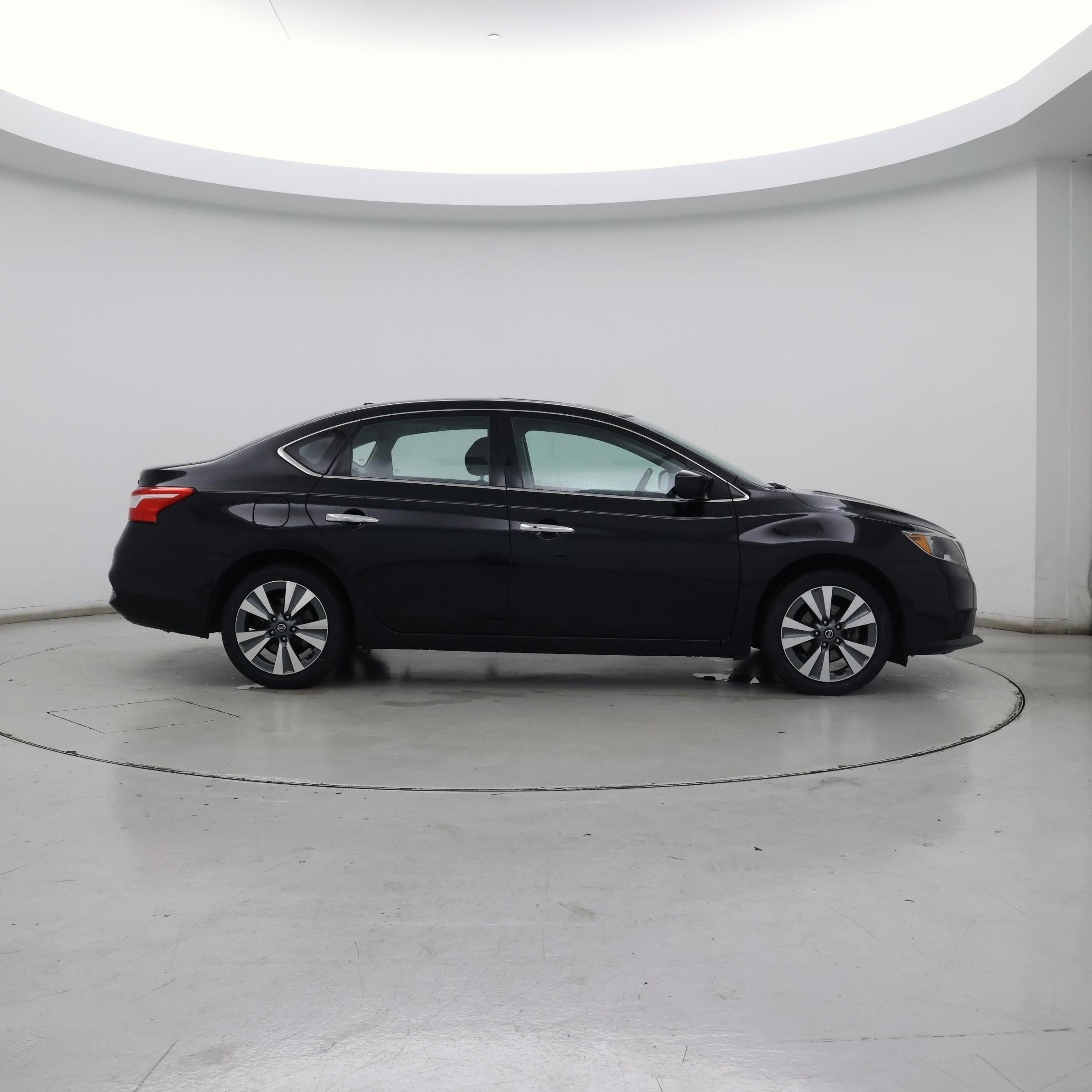 Thumbnail: 2019 Nissan Sentra - 7