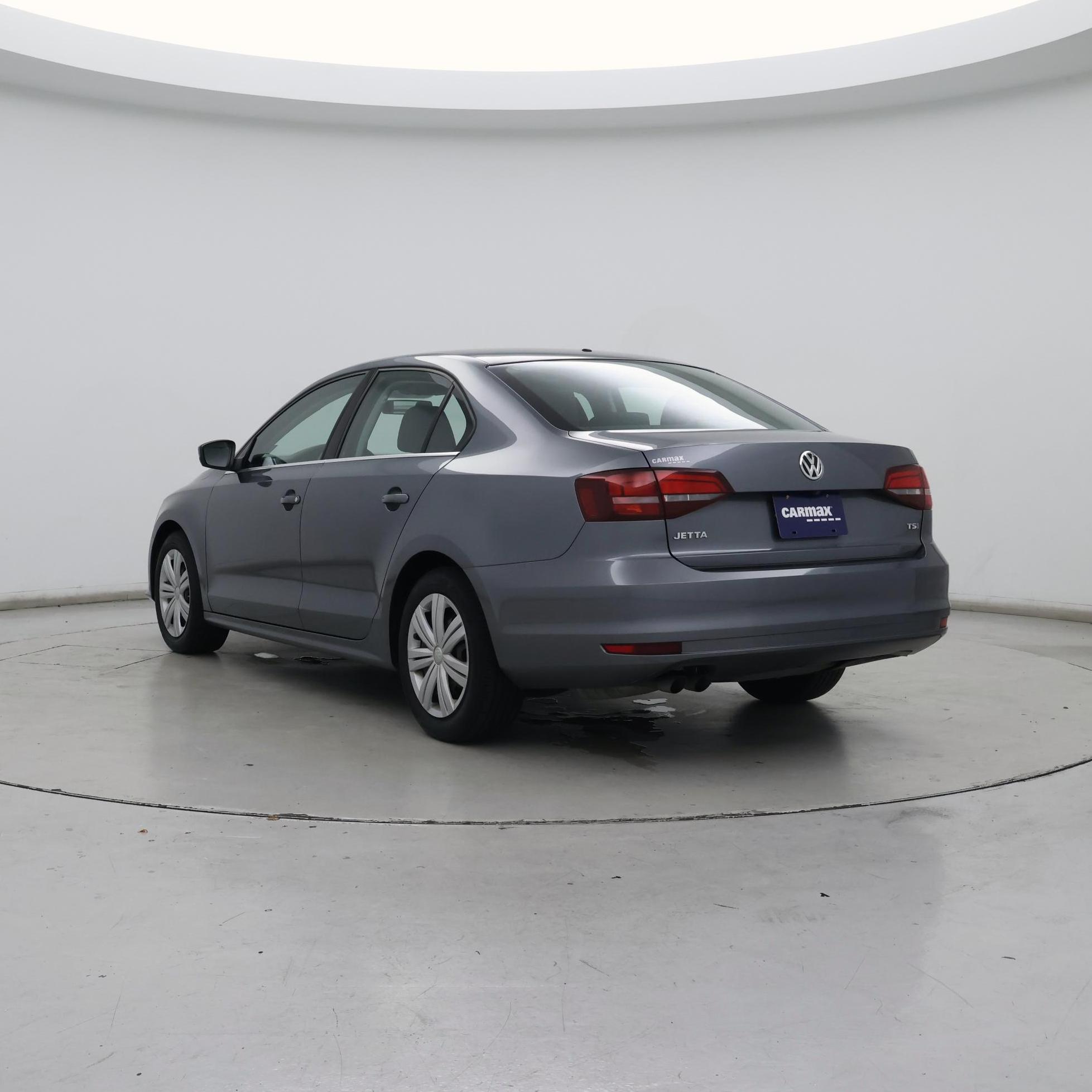 Thumbnail: 2017 Volkswagen Jetta - 2