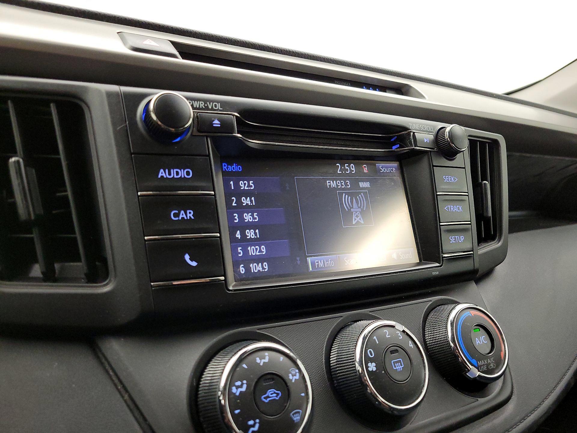 Thumbnail: 2017 Toyota RAV4 - 15