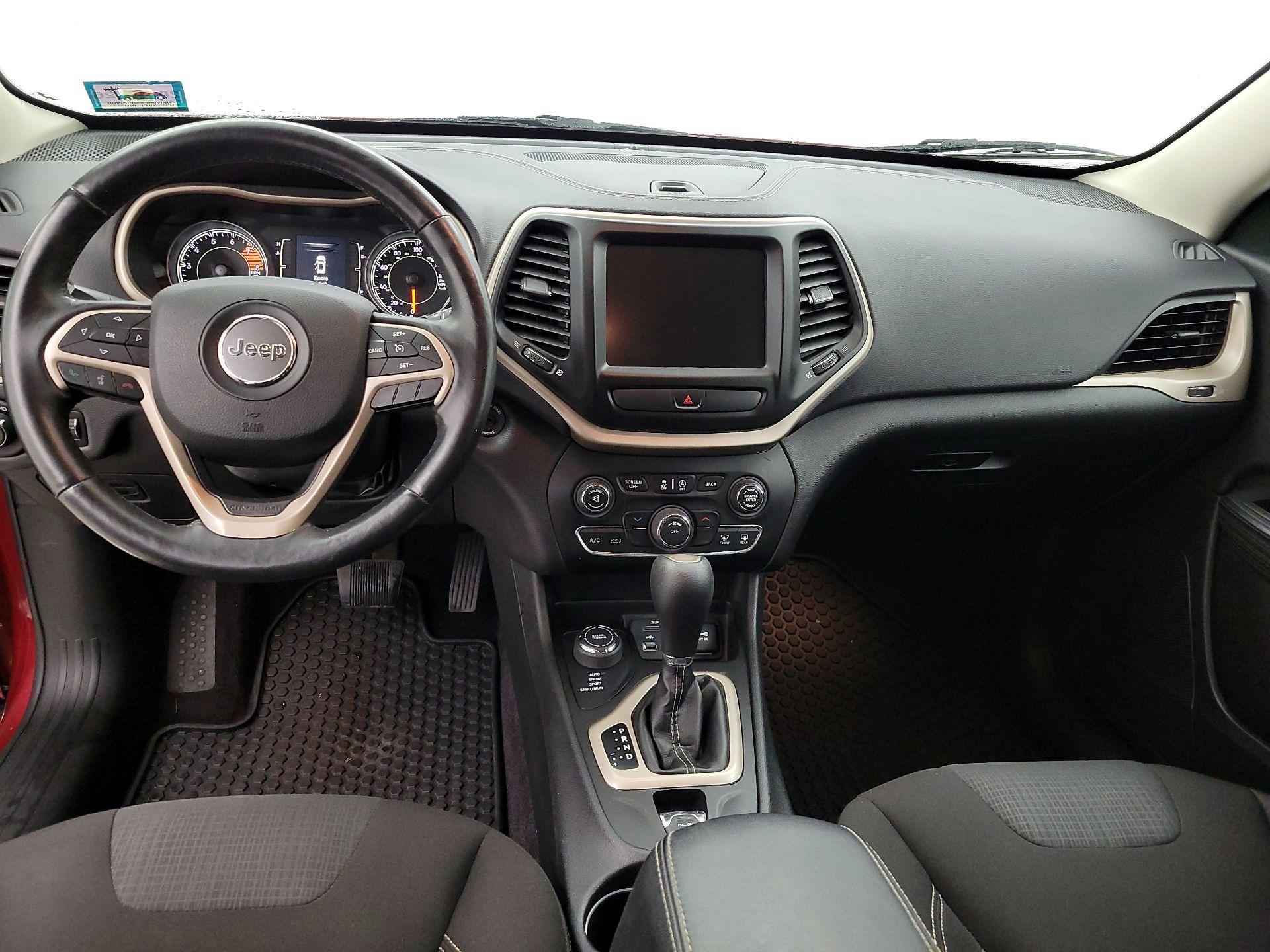 Thumbnail: 2017 Jeep Cherokee - 9