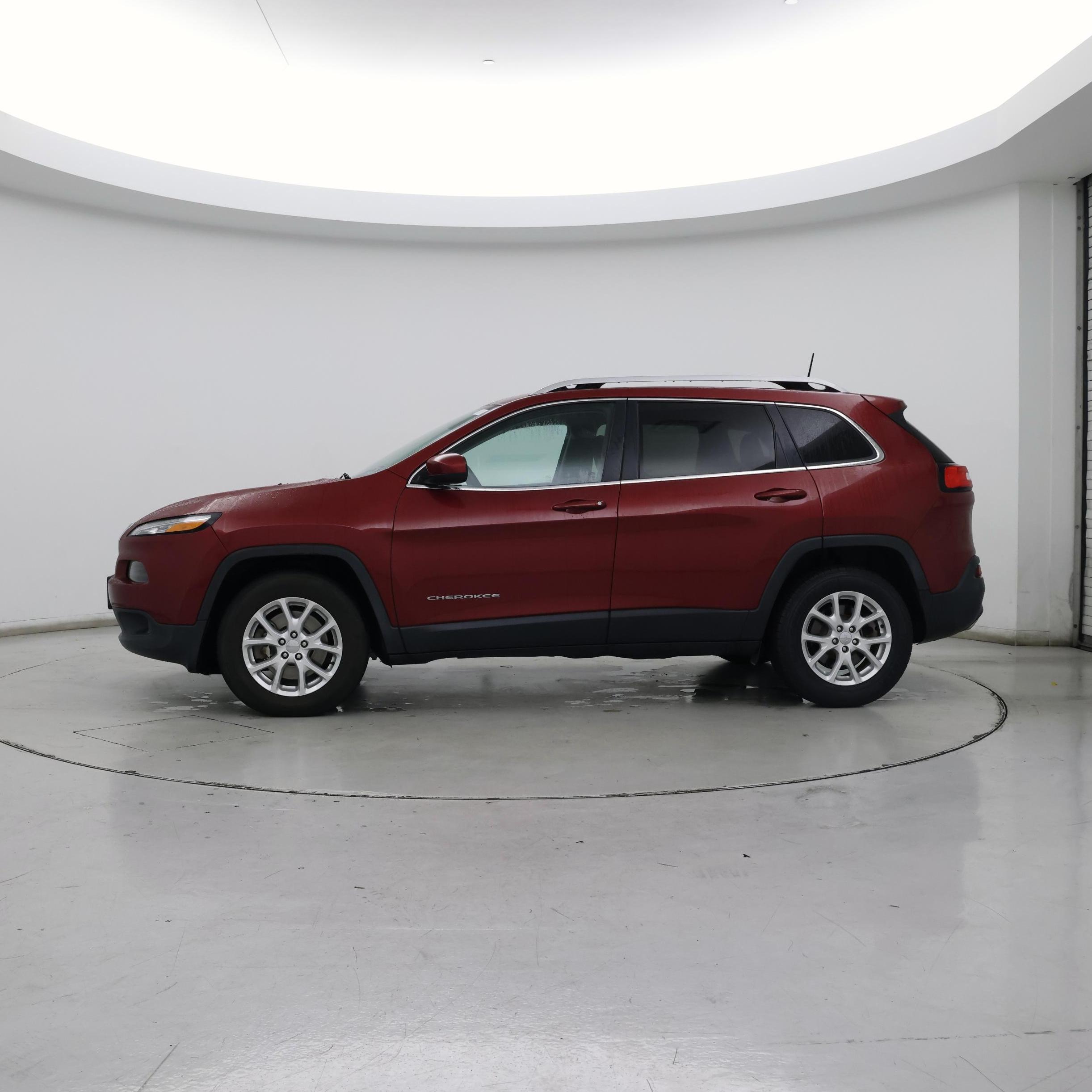 Thumbnail: 2017 Jeep Cherokee - 3