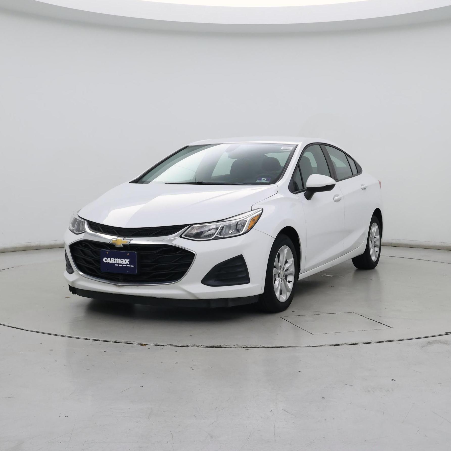Thumbnail: 2019 Chevrolet Cruze - 4