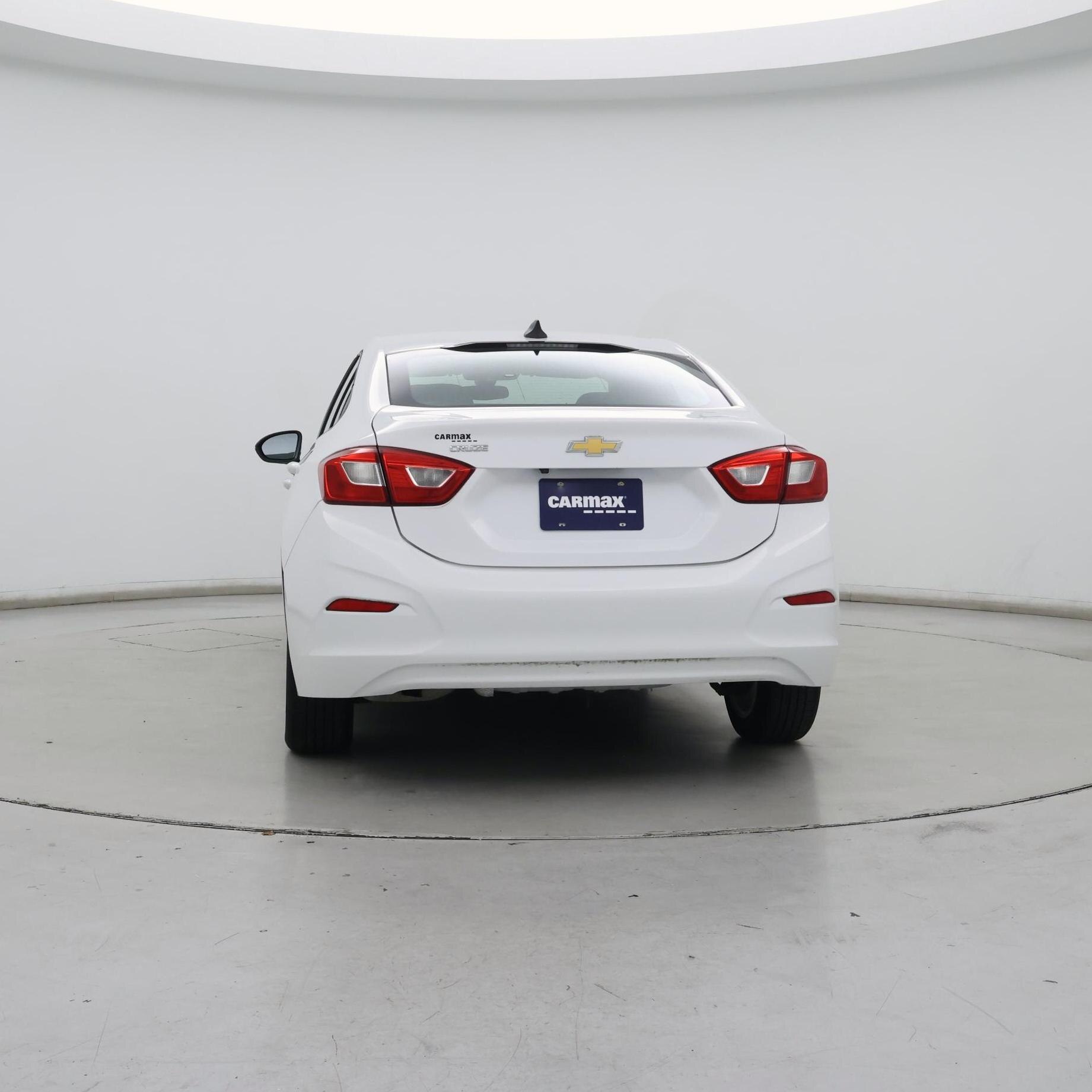 Thumbnail: 2019 Chevrolet Cruze - 6