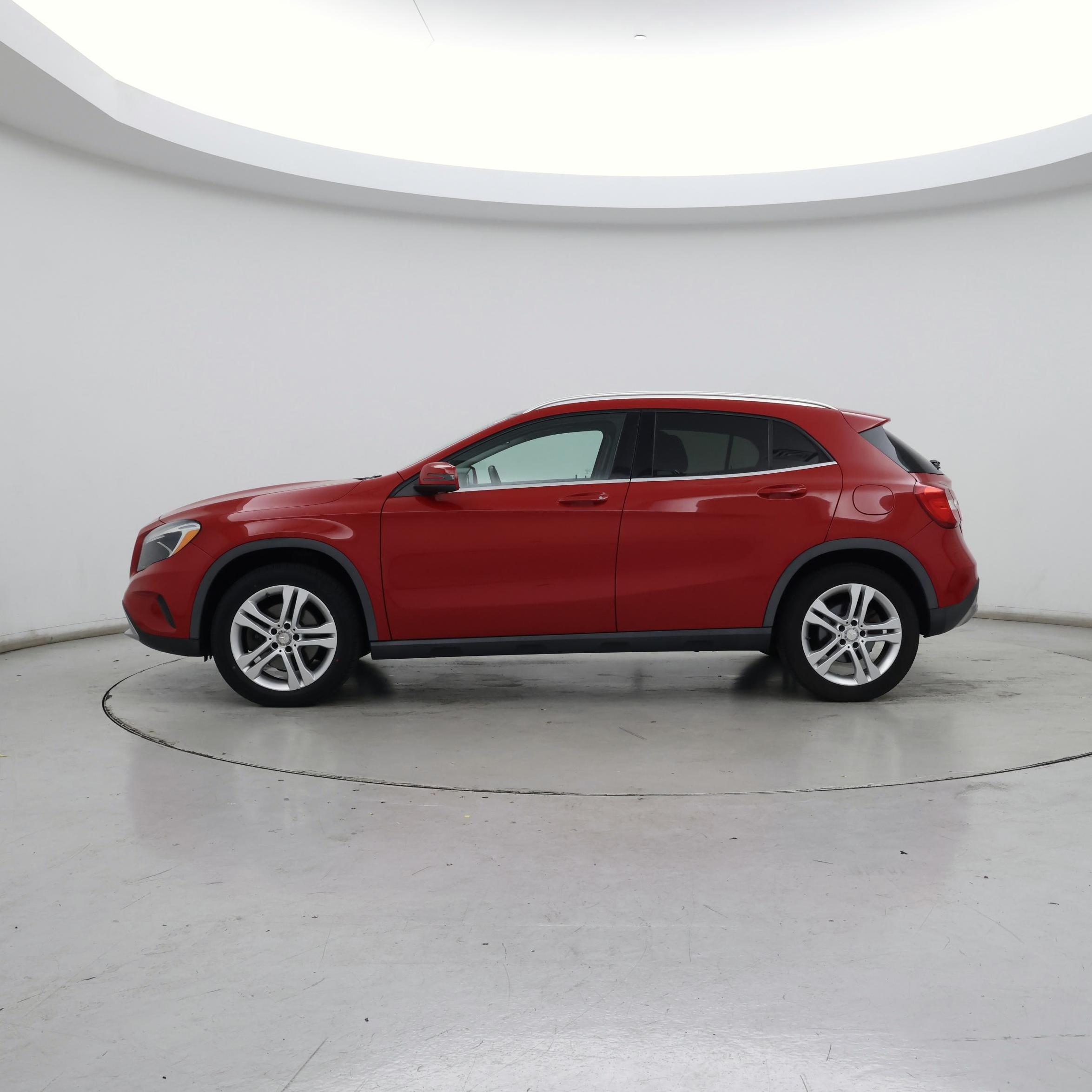Thumbnail: 2015 Mercedes-Benz GLA - 3