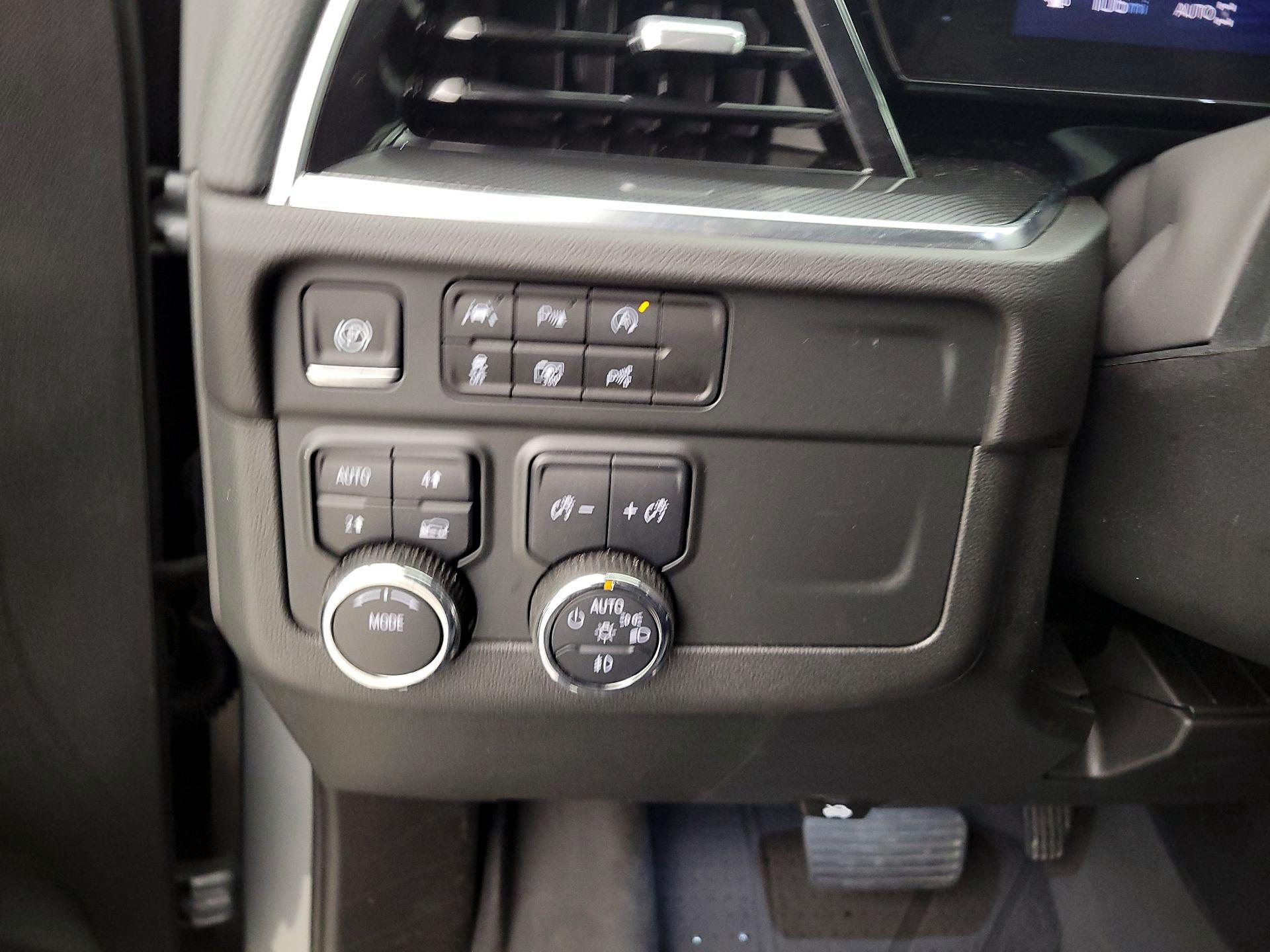 Thumbnail: 2025 Chevrolet Tahoe - 13
