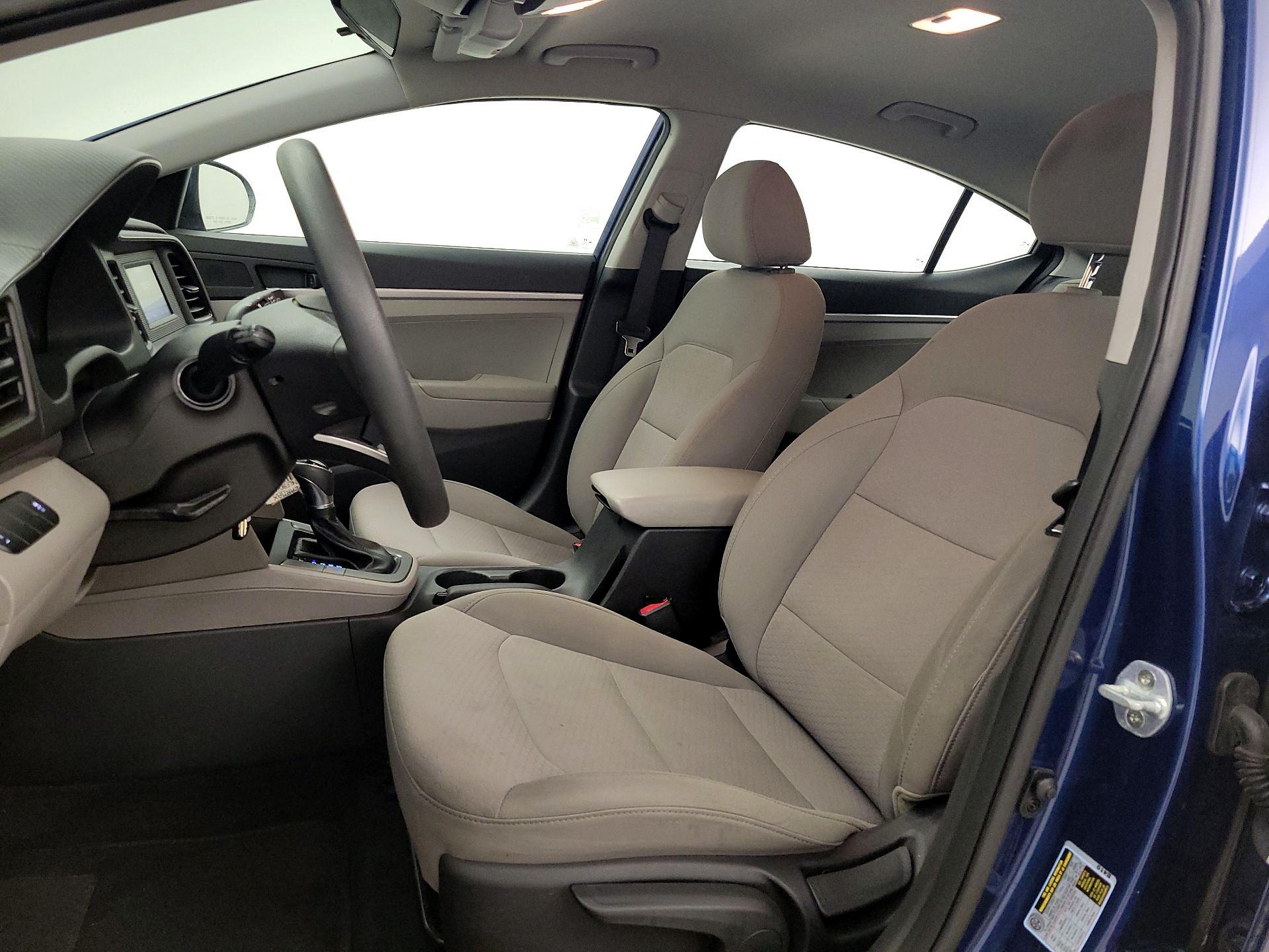 Thumbnail: 2019 Hyundai Elantra - 11