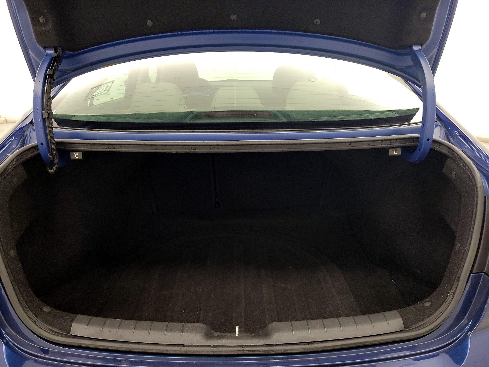 Thumbnail: 2019 Hyundai Elantra - 20