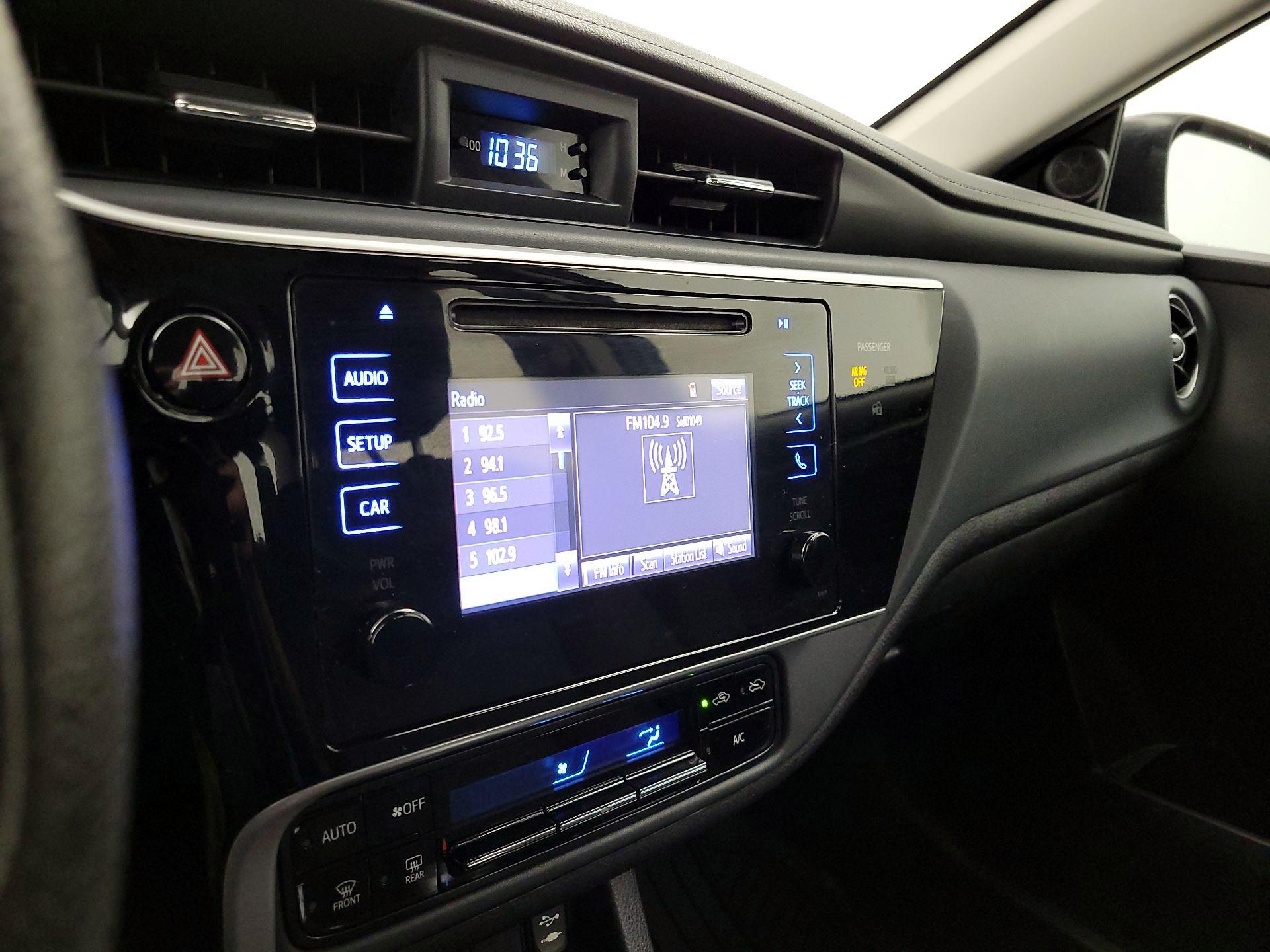 Thumbnail: 2017 Toyota Corolla - 15