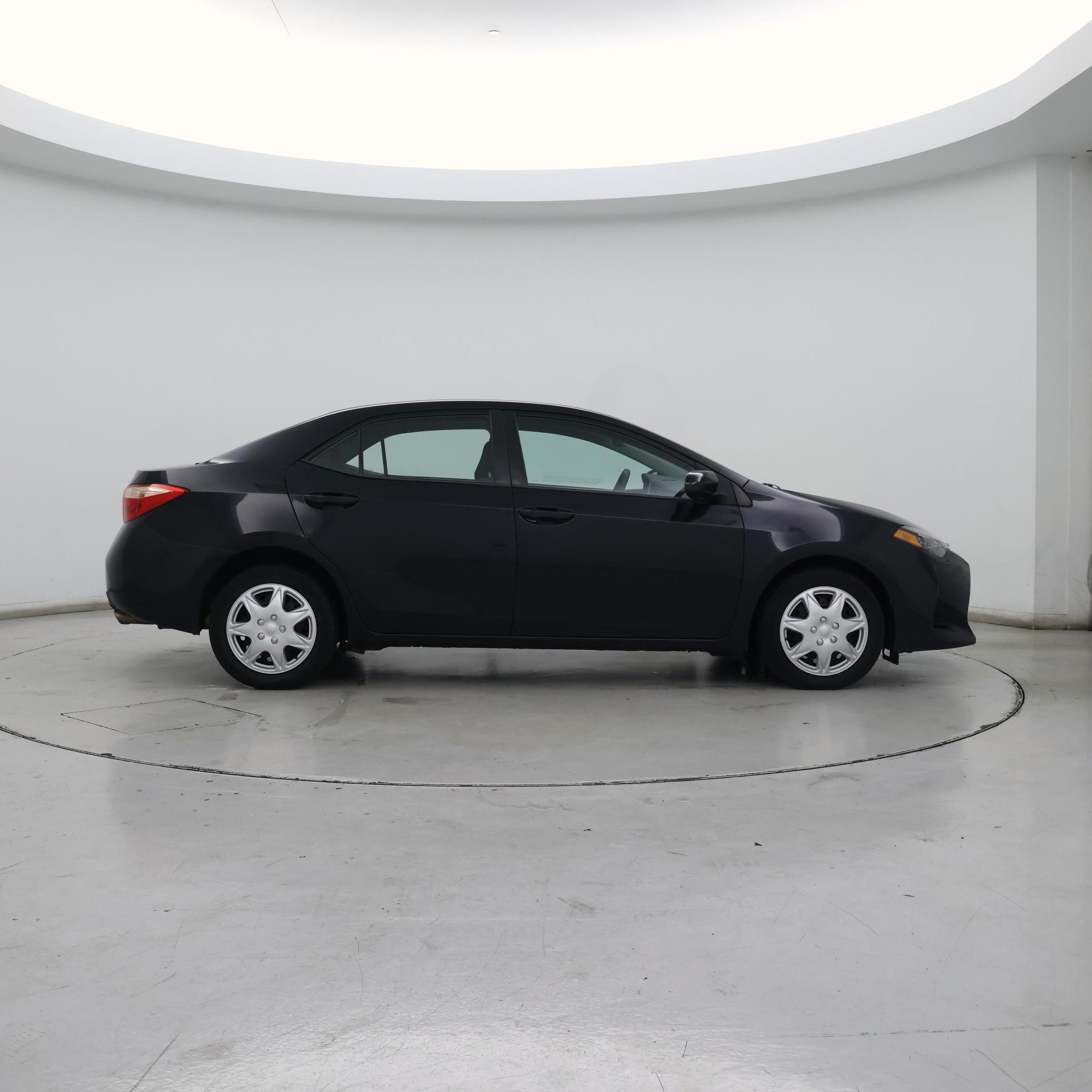 Thumbnail: 2017 Toyota Corolla - 7
