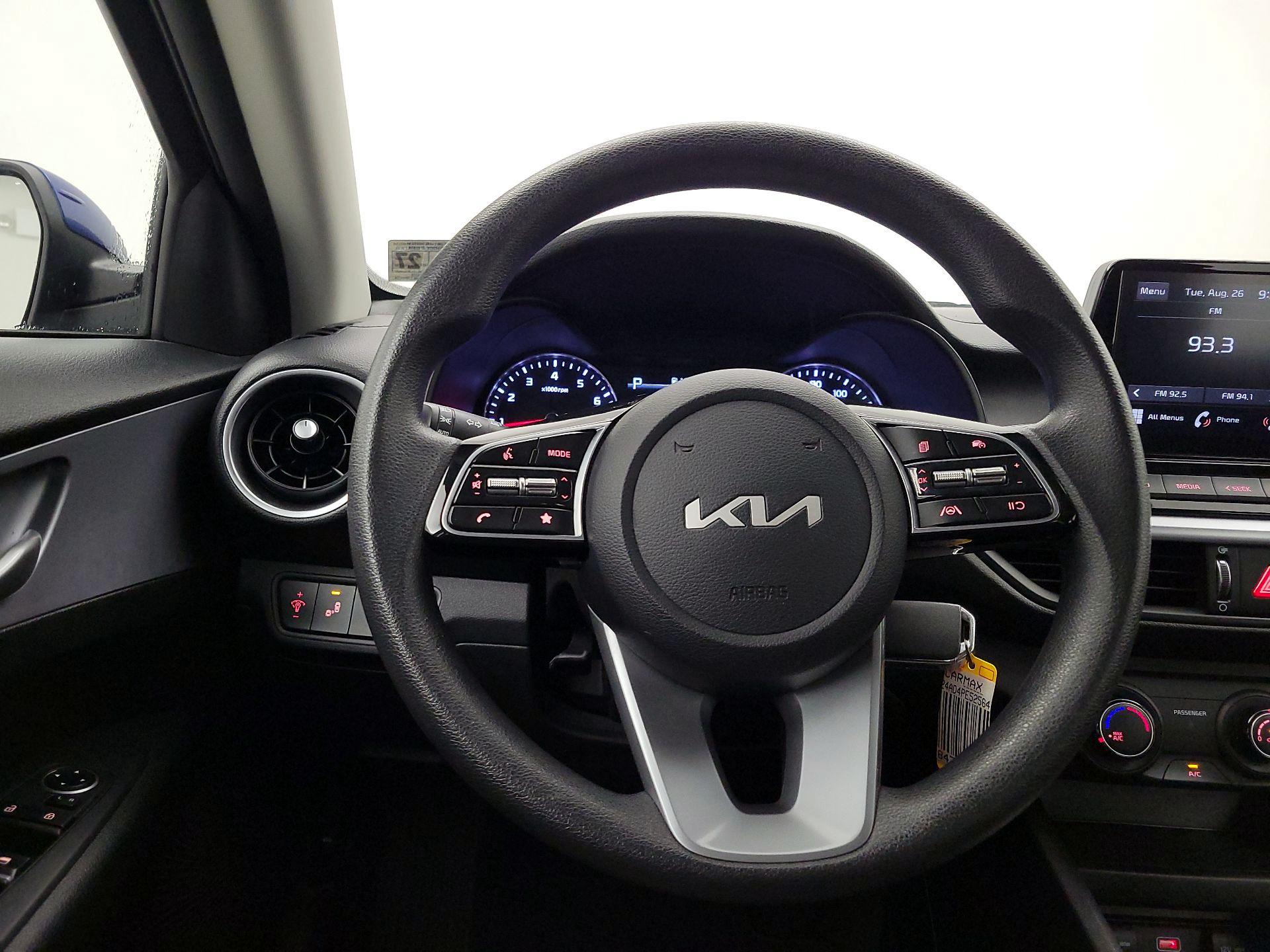 Thumbnail: 2023 Kia Forte - 10