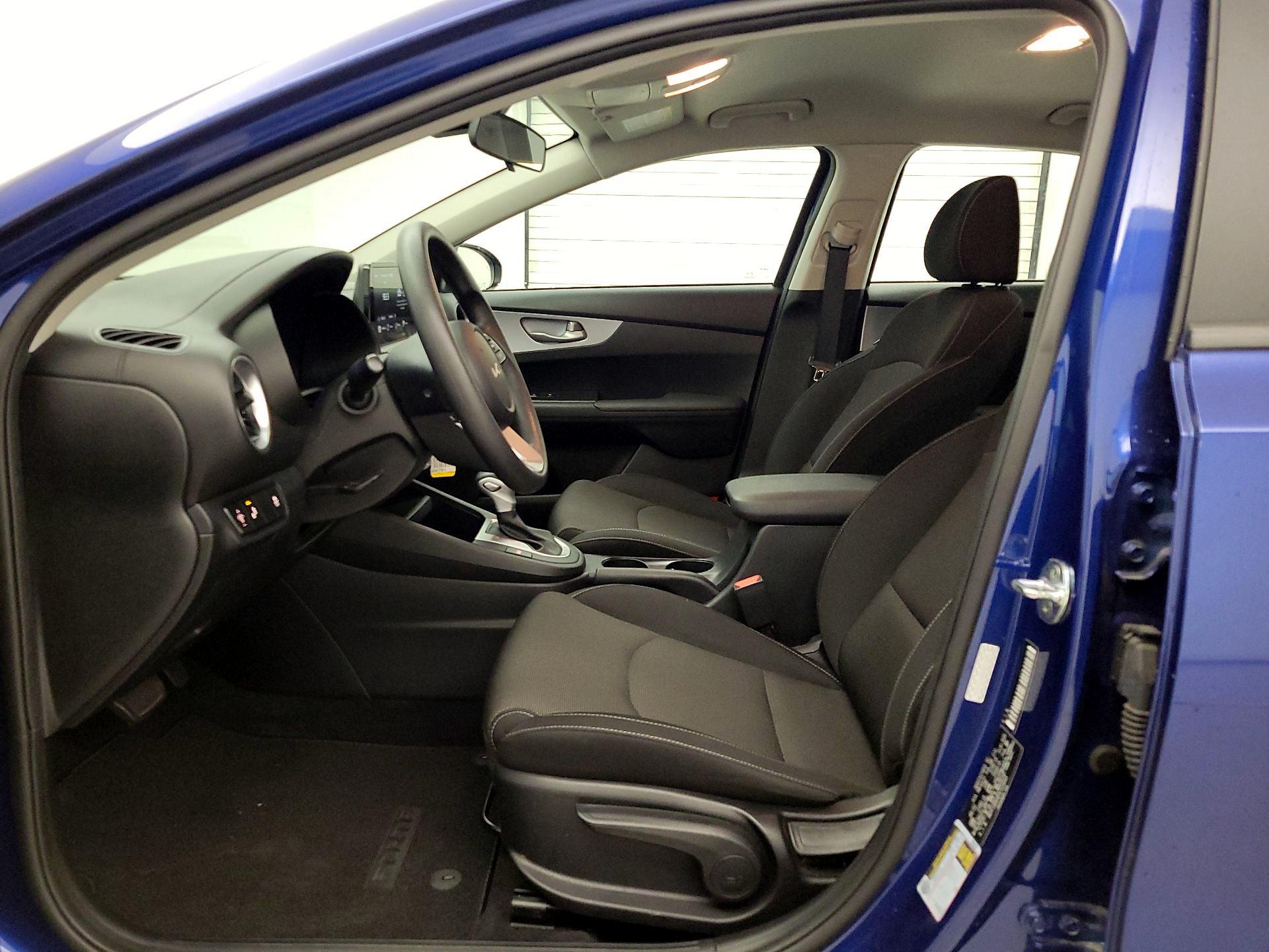 Thumbnail: 2023 Kia Forte - 11