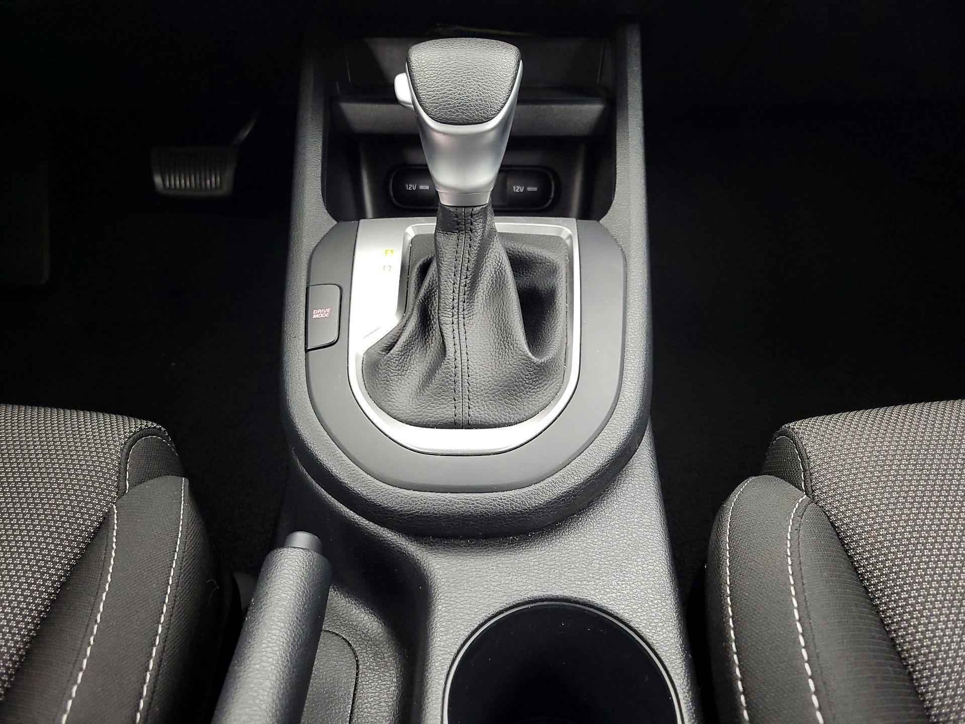 Thumbnail: 2023 Kia Forte - 17