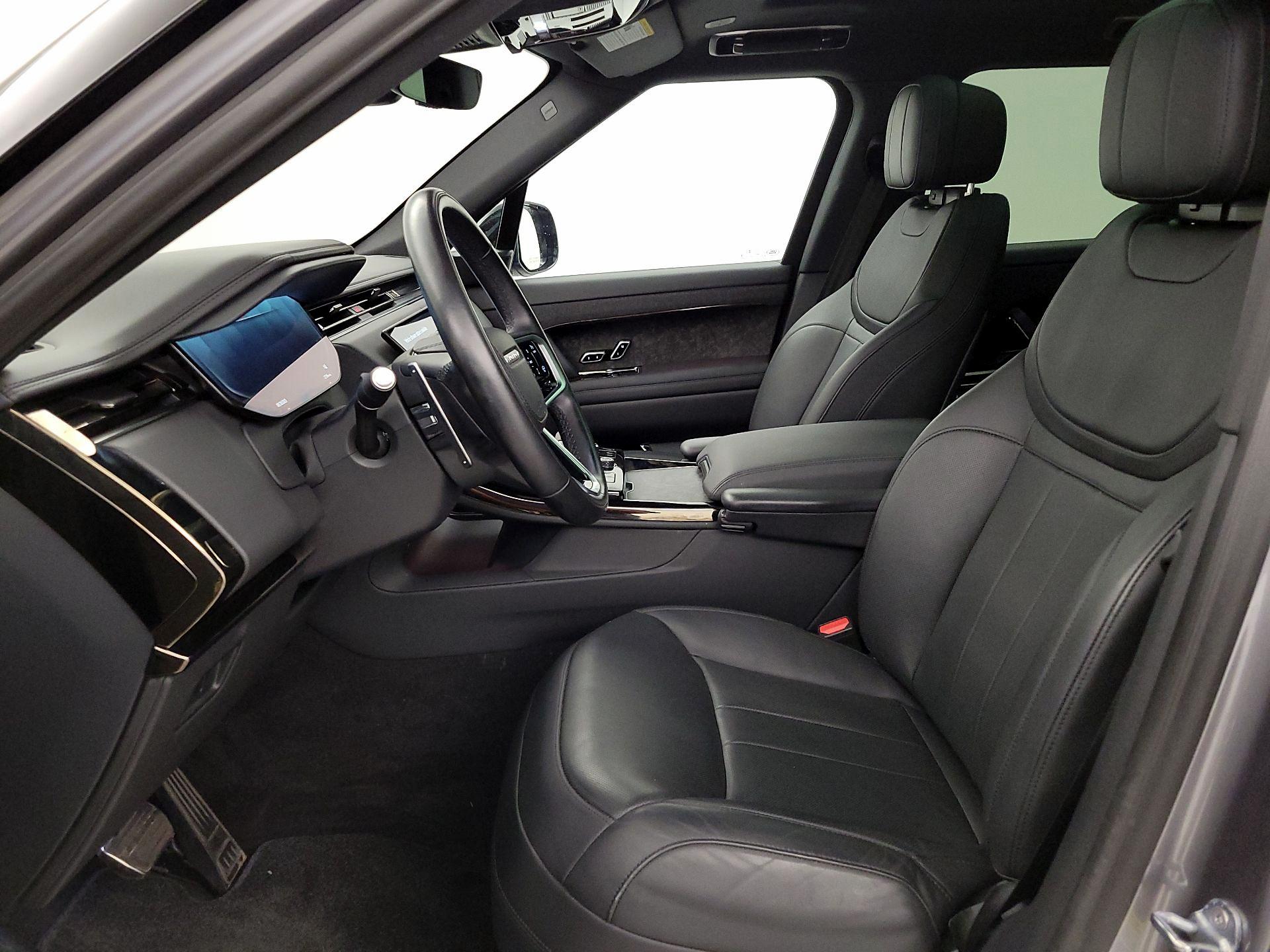 Thumbnail: 2023 Land Rover Range Rover Sport - 11