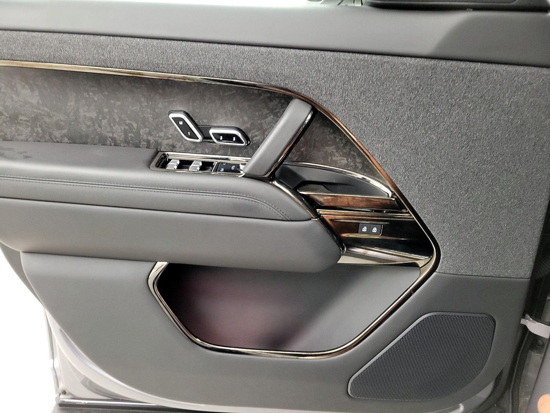 Thumbnail: 2023 Land Rover Range Rover Sport - 12