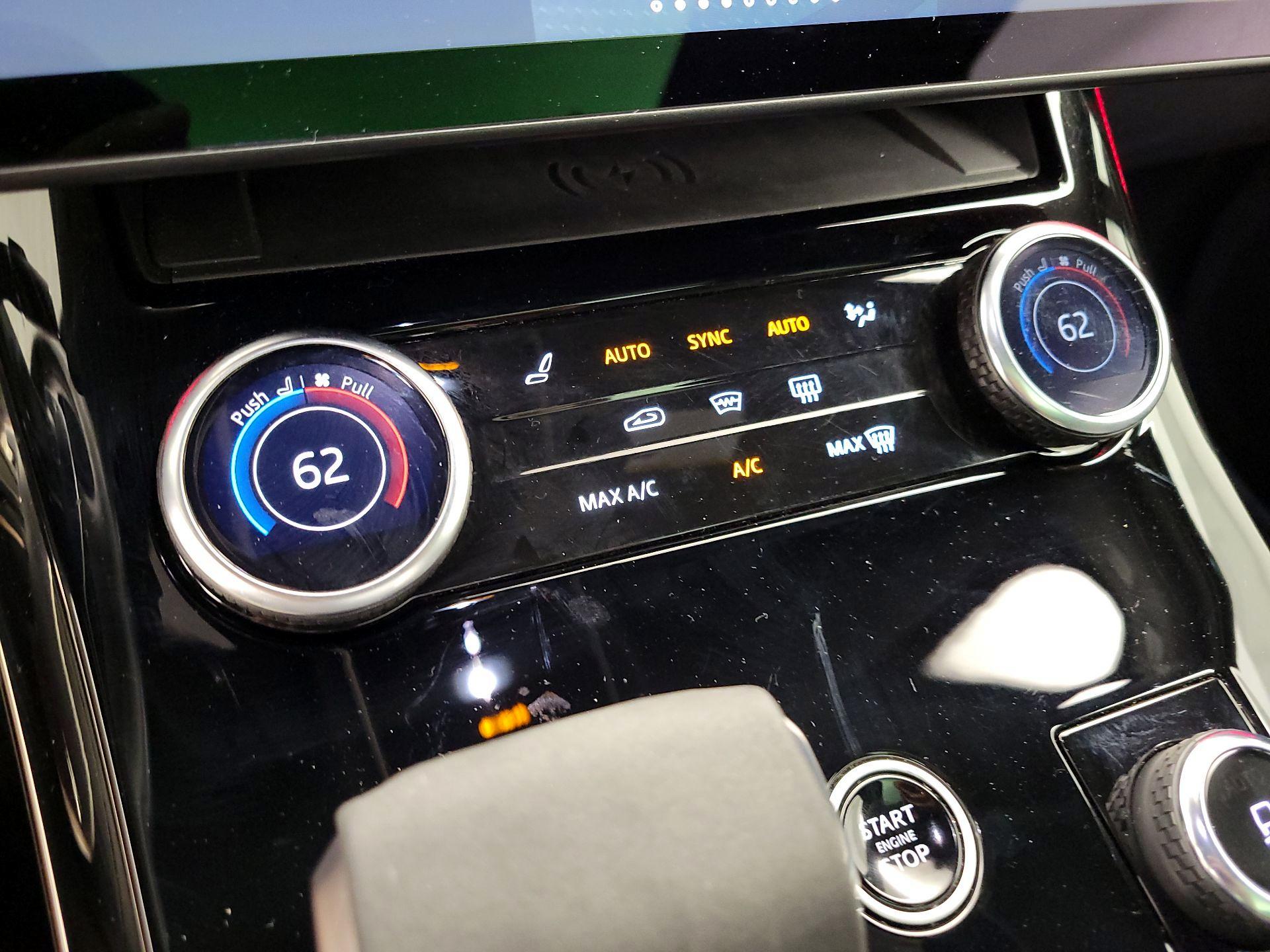 Thumbnail: 2023 Land Rover Range Rover Sport - 17