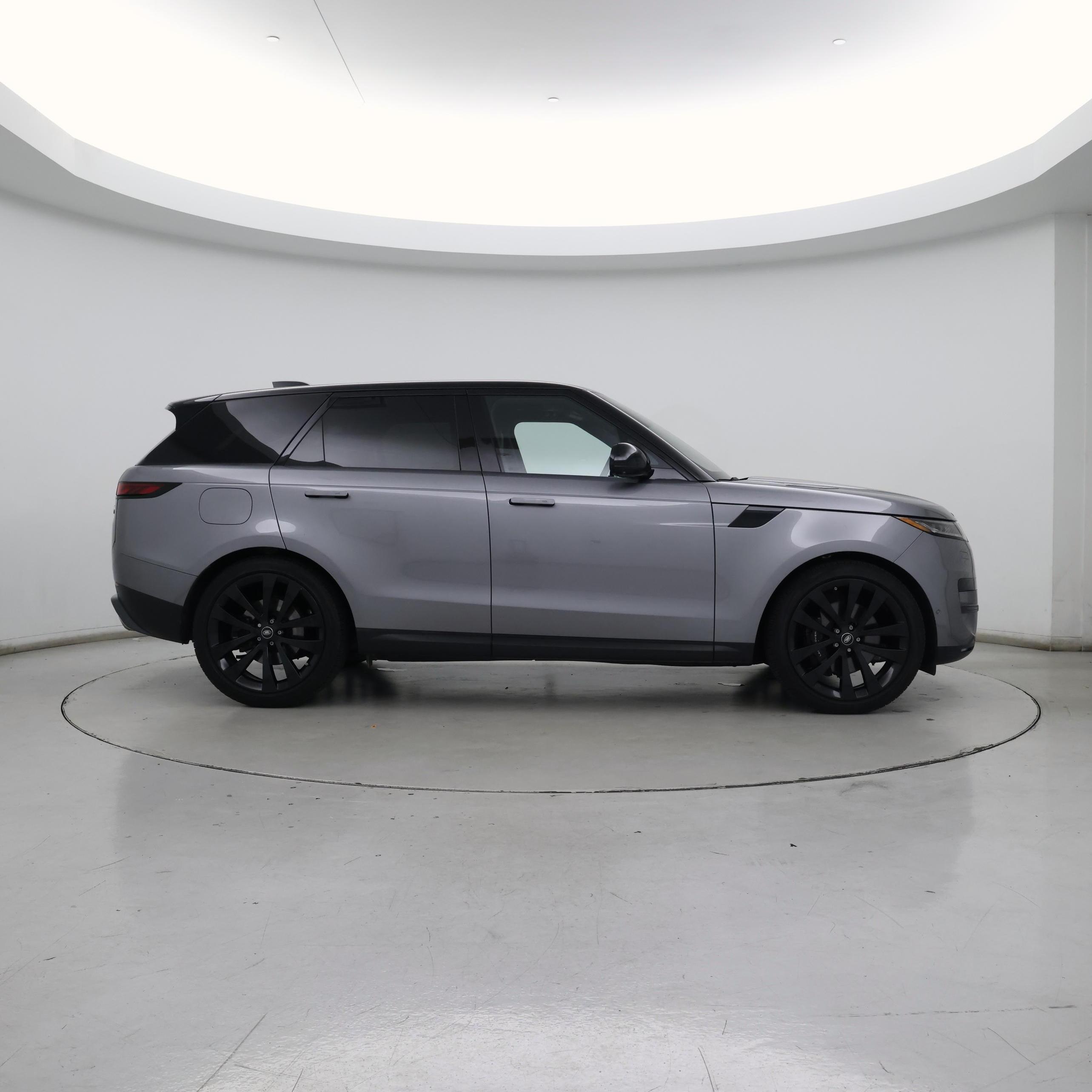 Thumbnail: 2023 Land Rover Range Rover Sport - 7