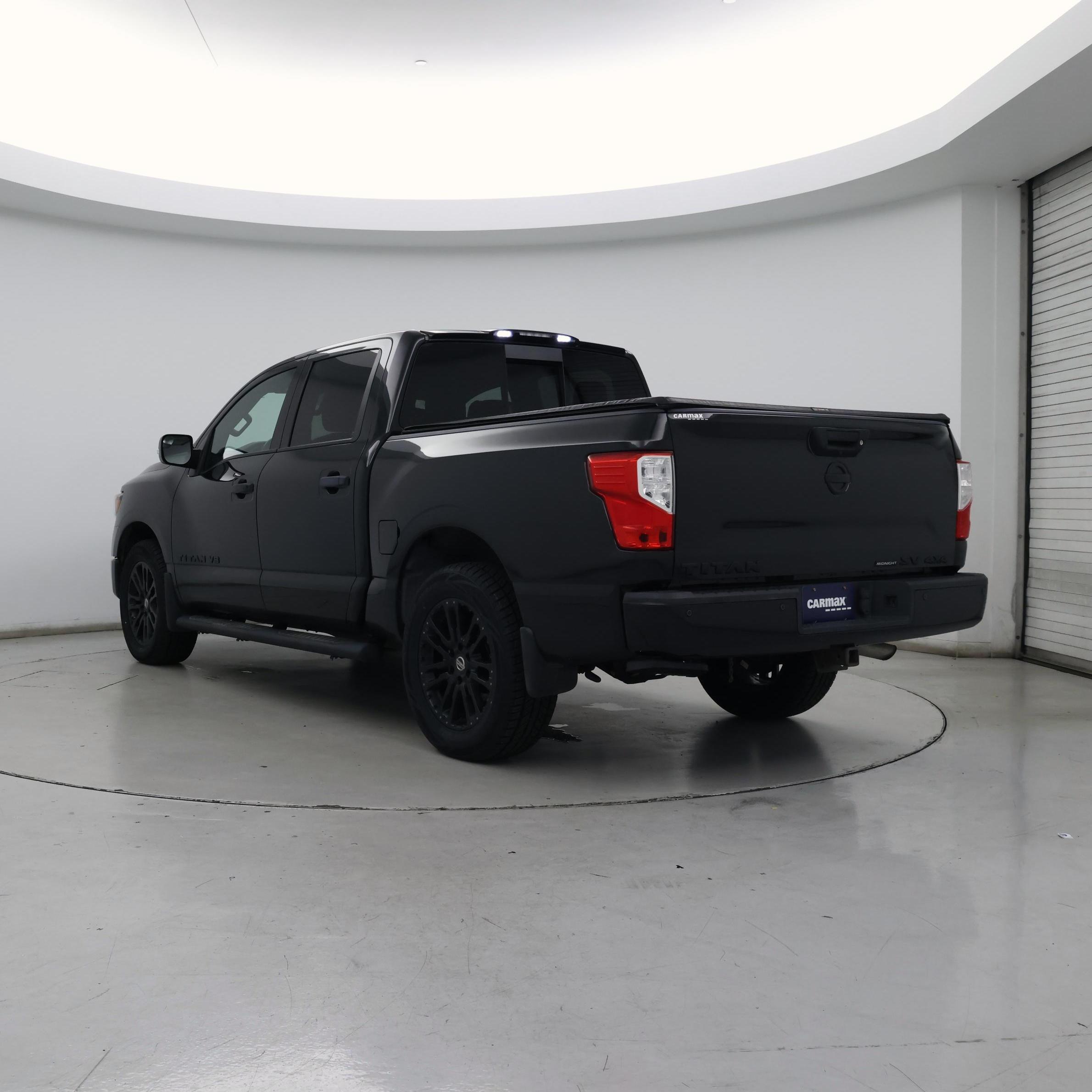 Thumbnail: 2019 Nissan Titan - 2