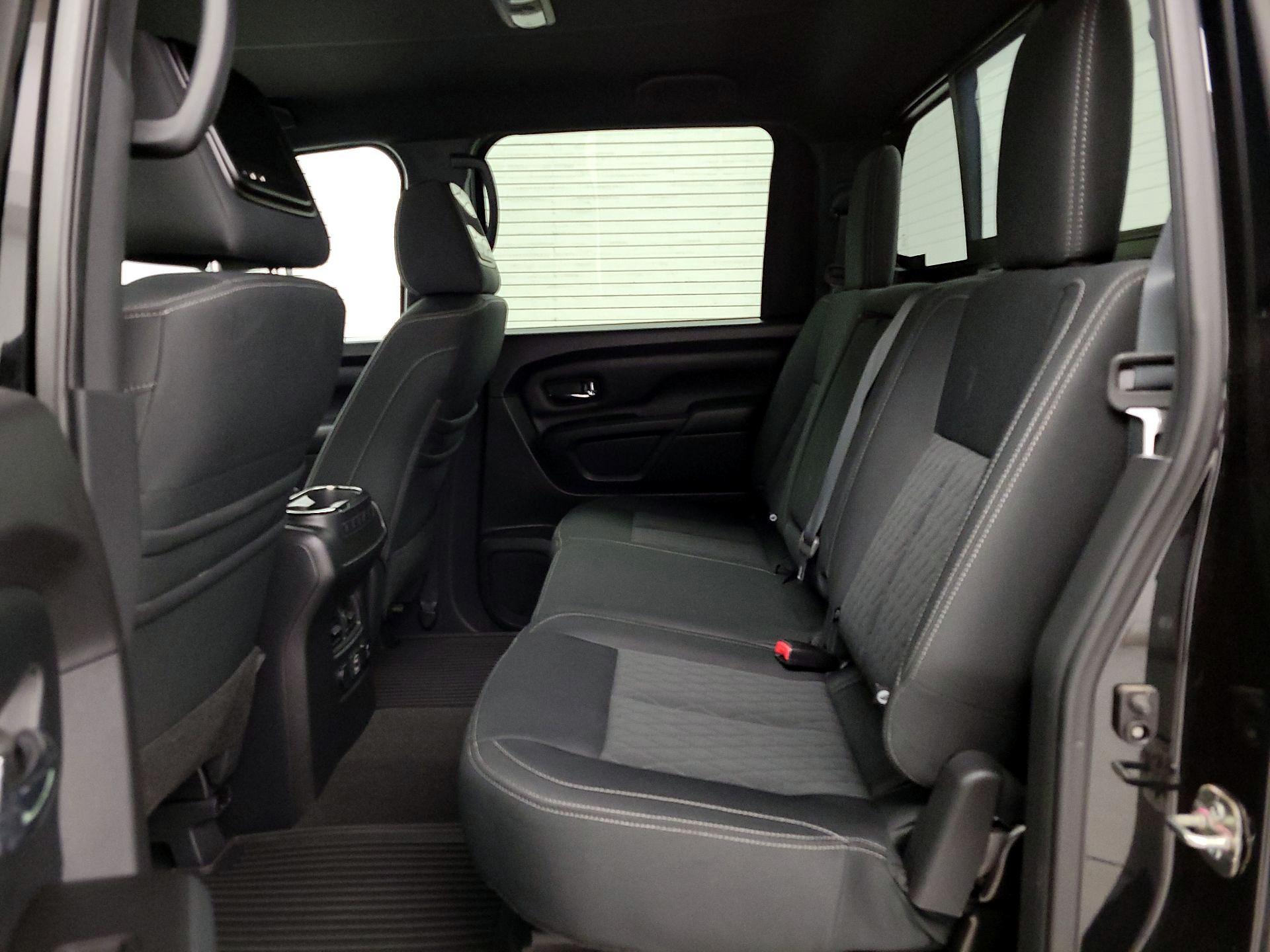 Thumbnail: 2019 Nissan Titan - 20