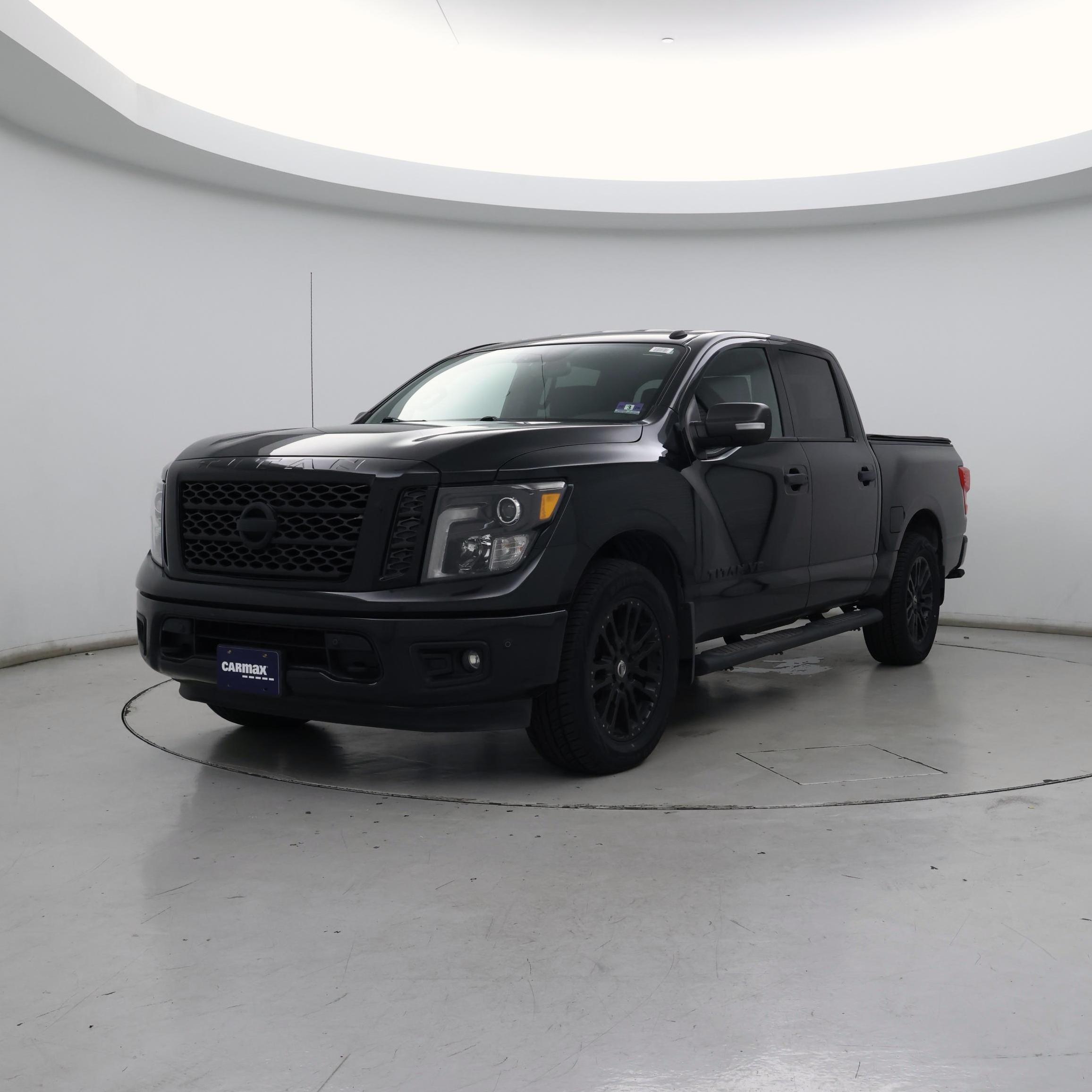 Thumbnail: 2019 Nissan Titan - 4