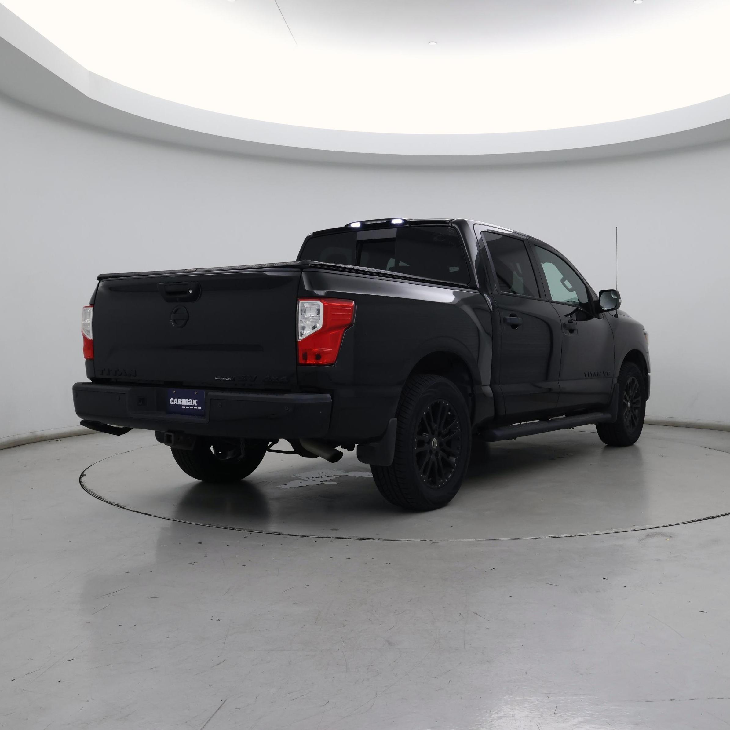 Thumbnail: 2019 Nissan Titan - 8