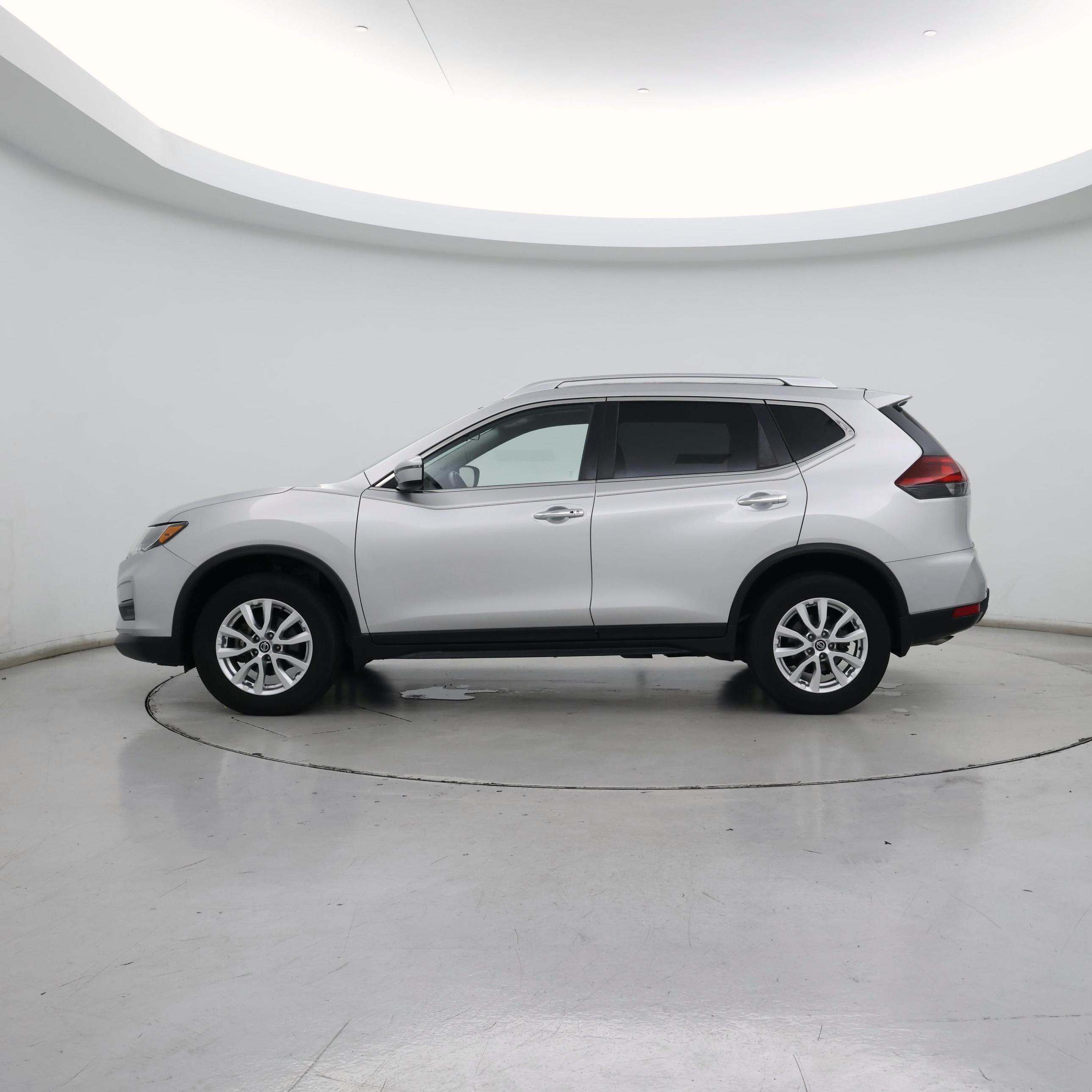 Thumbnail: 2020 Nissan Rogue - 3