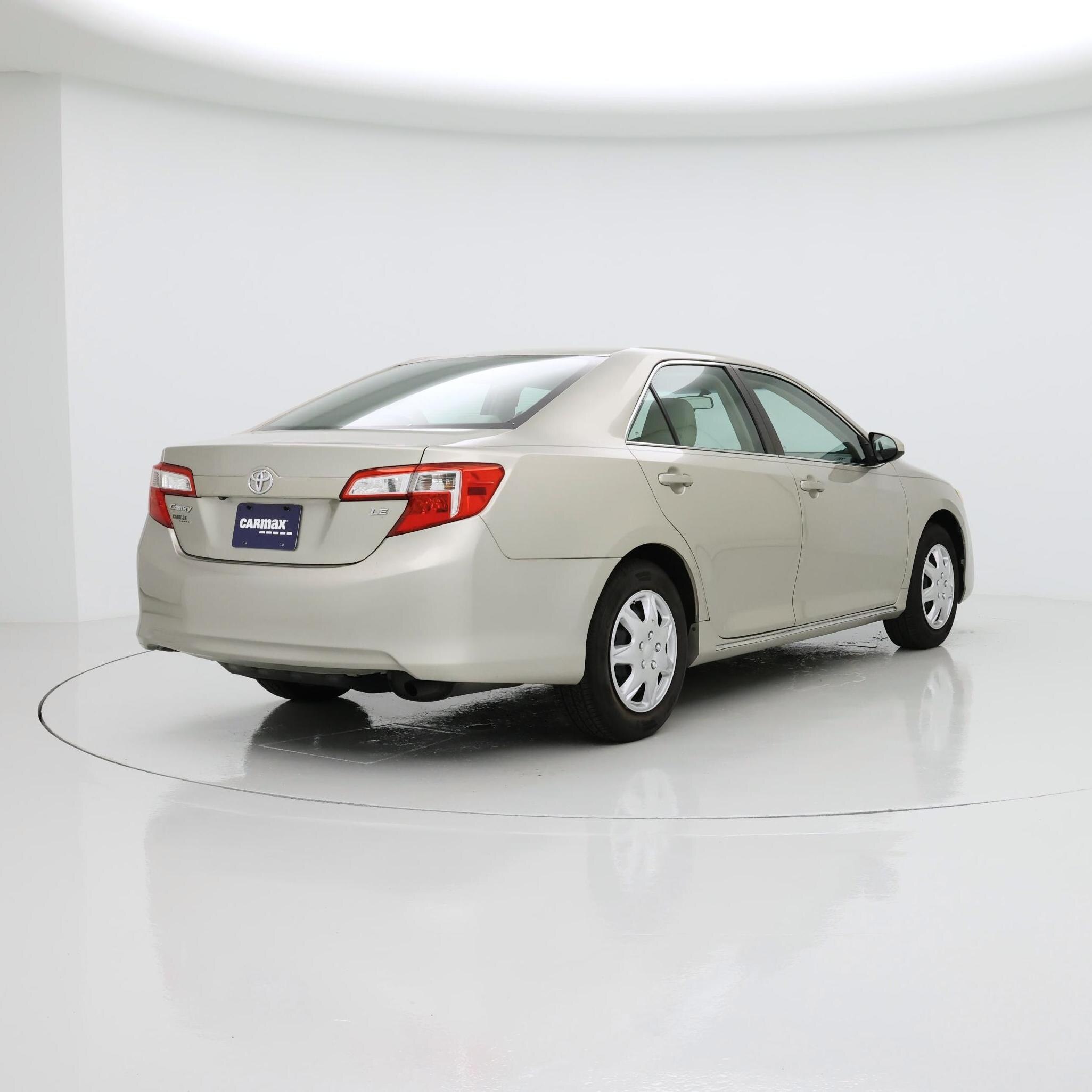 Thumbnail: 2014 Toyota Camry - 8